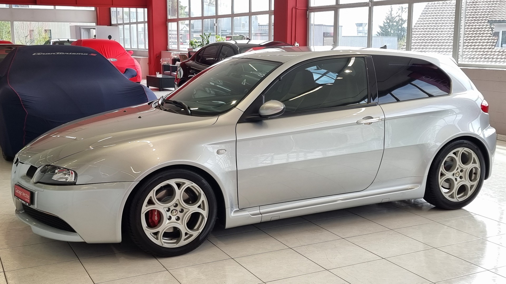 ALFA ROMEO 147 3.2 GTA-image-2