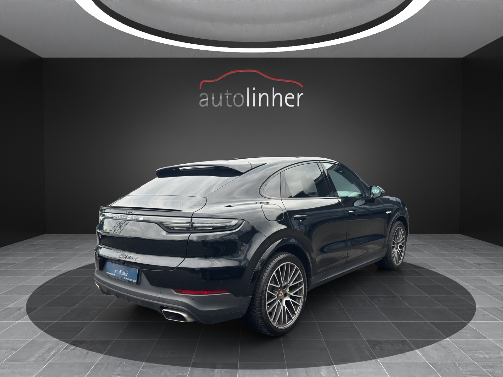 PORSCHE Cayenne Coupé E-Hybrid-image-4