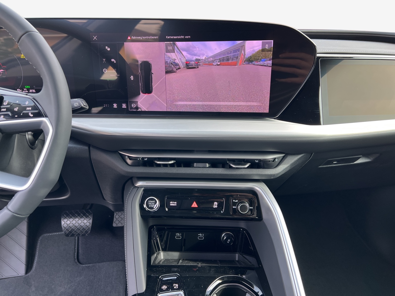AUDI Q5 Sportback TDI quattro 150 kW S-tronic-image-10