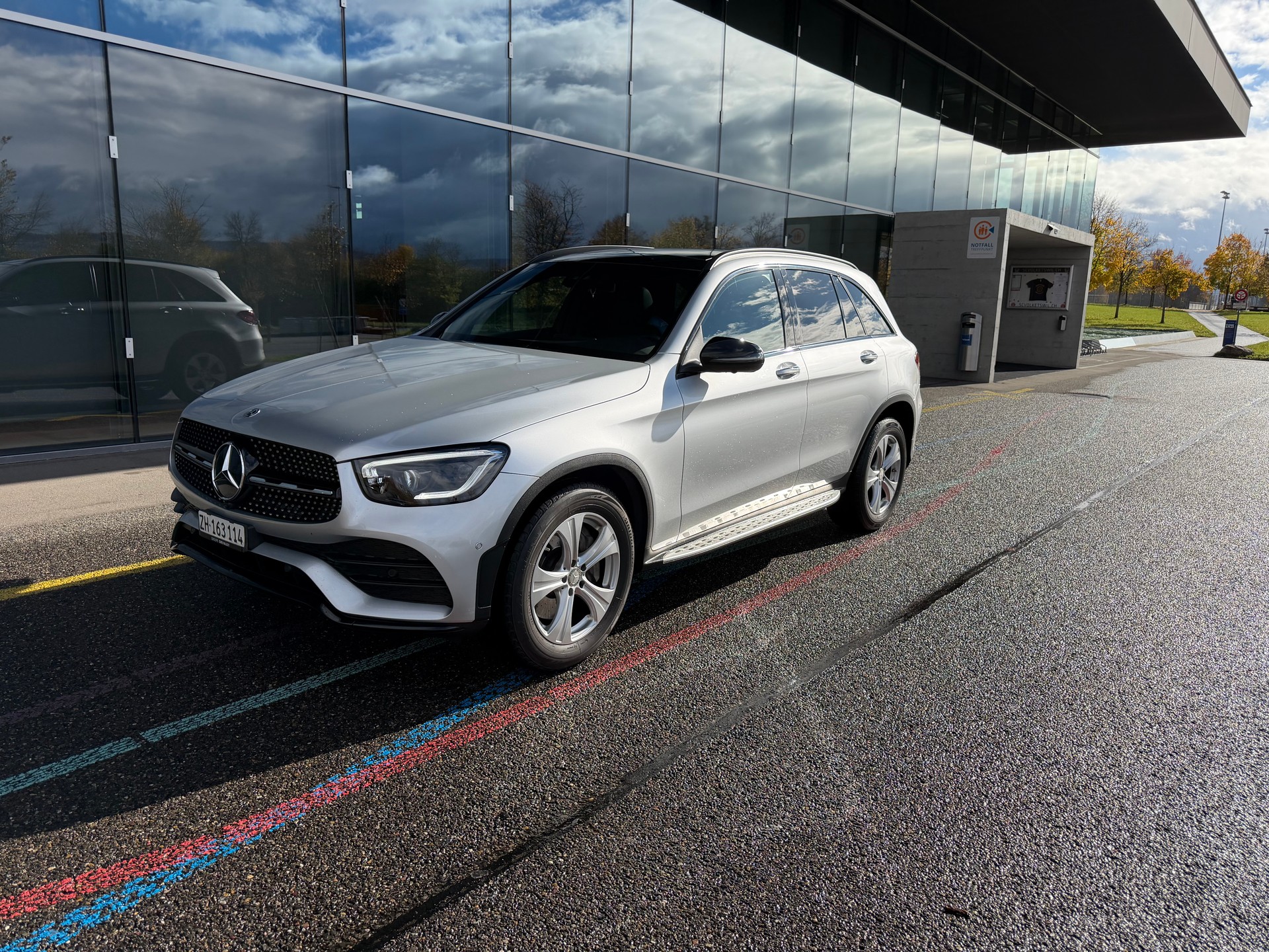 MERCEDES-BENZ GLC 220 d AMG Line 4Matic 9G-Tronic-image-1