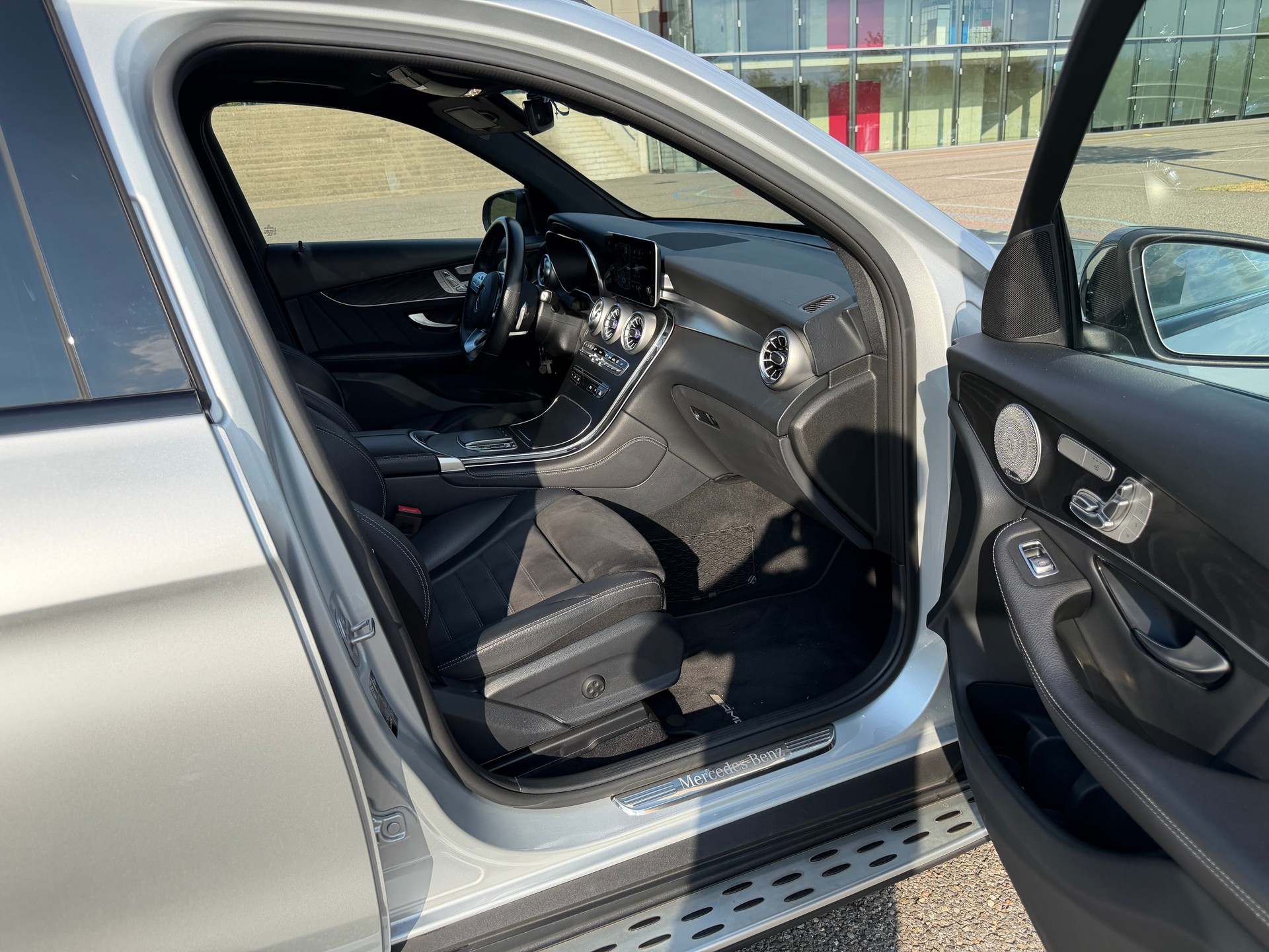 MERCEDES-BENZ GLC 220 d AMG Line 4Matic 9G-Tronic-image-6