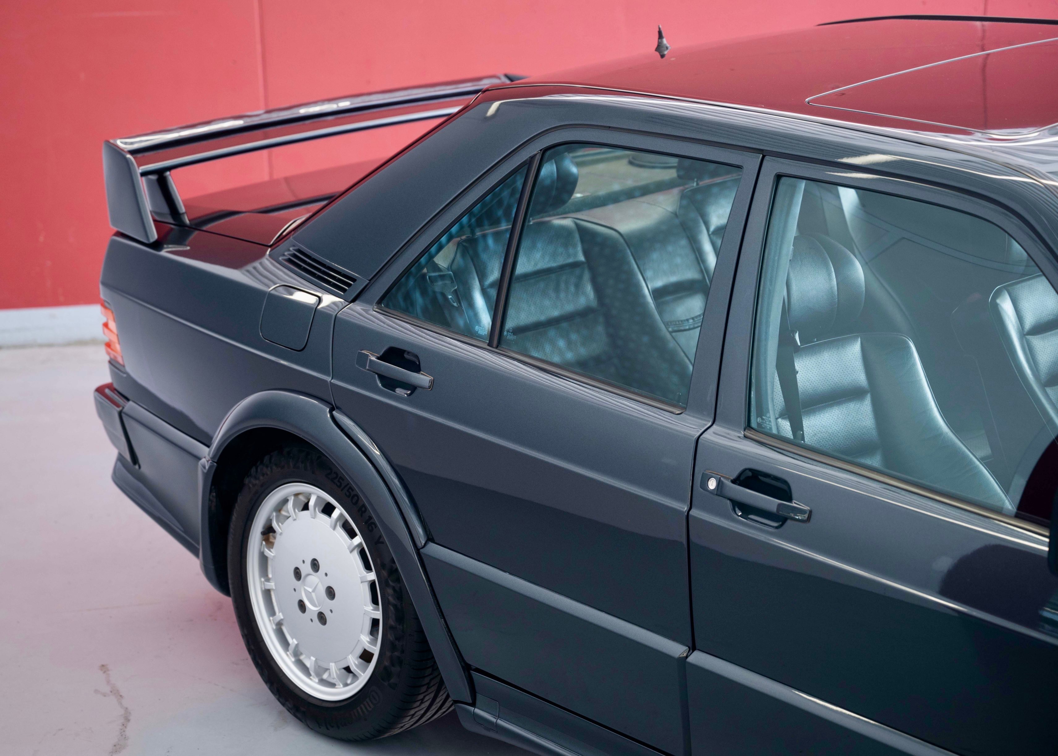 Image MERCEDES-BENZ 190 190 E 2.5-16 Evo I (2nd hand Swiss model, 1 of 502, fantastic condition)