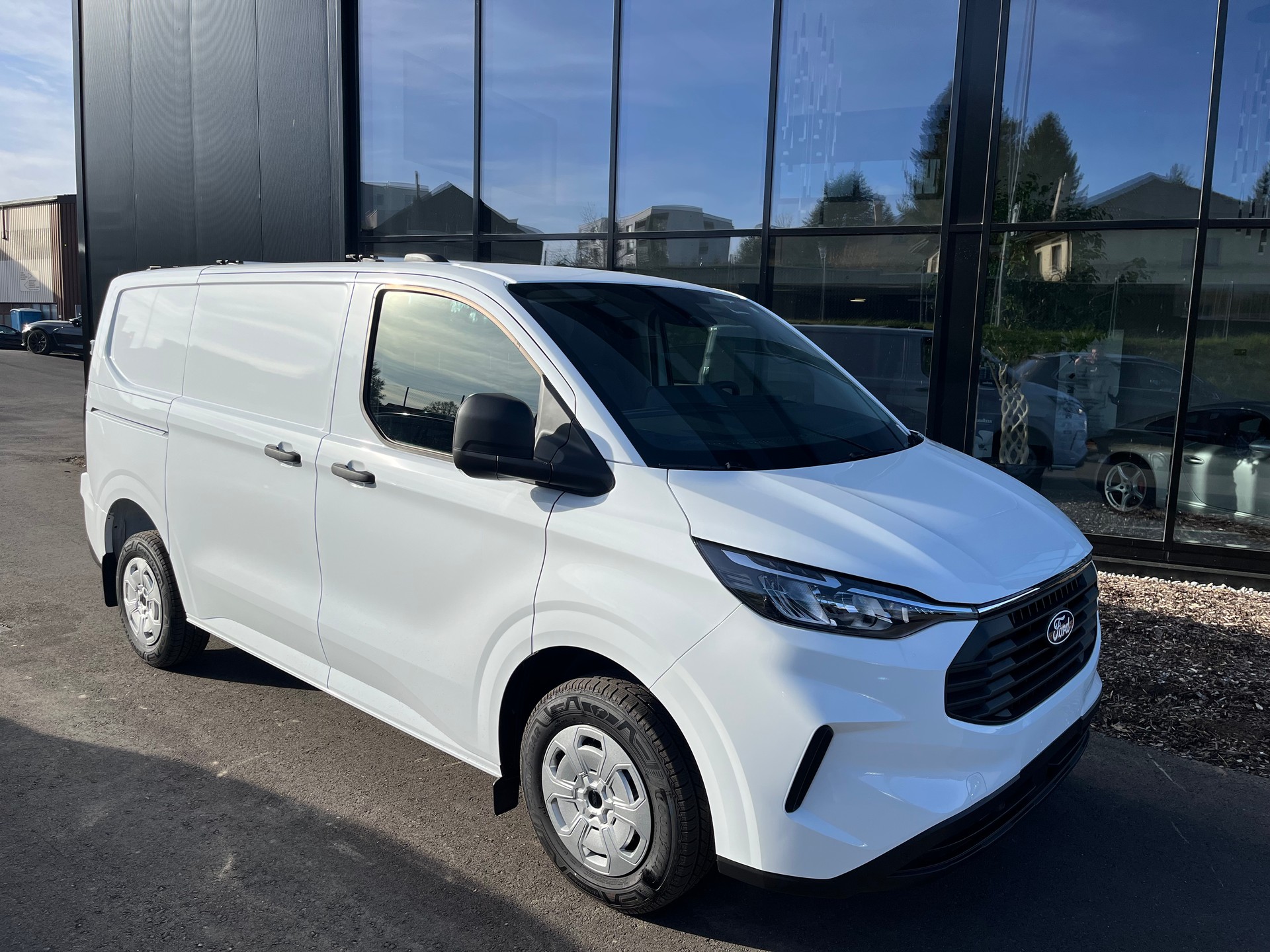FORD Transit Custom Van 320 L1H1 Trend-image-1
