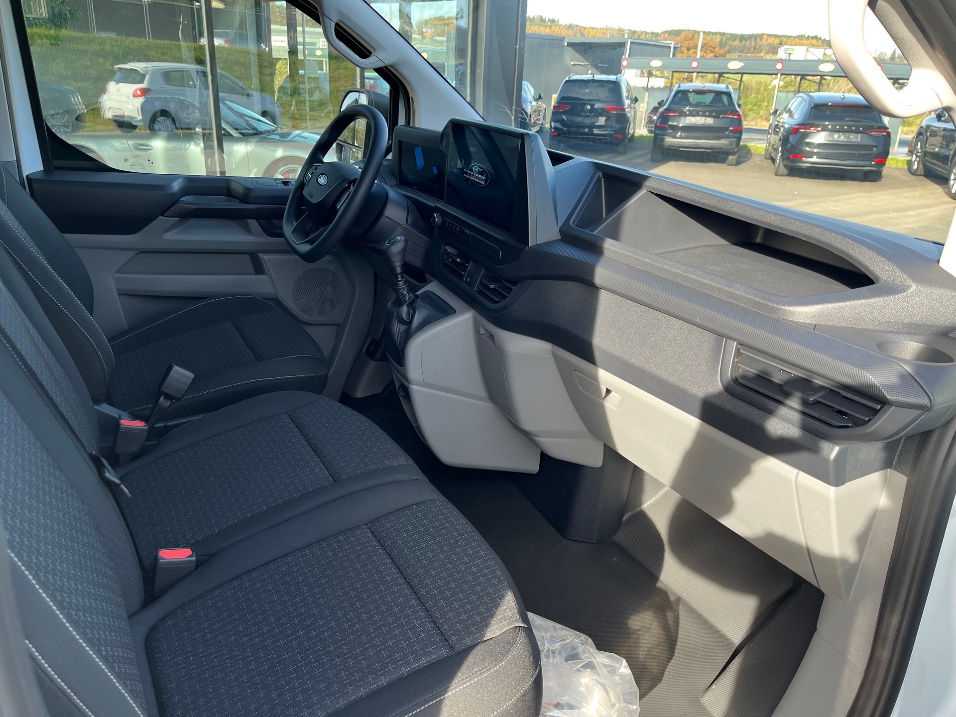 FORD Transit Custom Van 320 L1H1 Trend-image-8