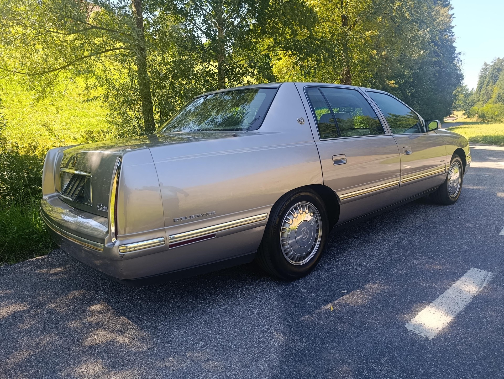 CADILLAC Basis-image-4