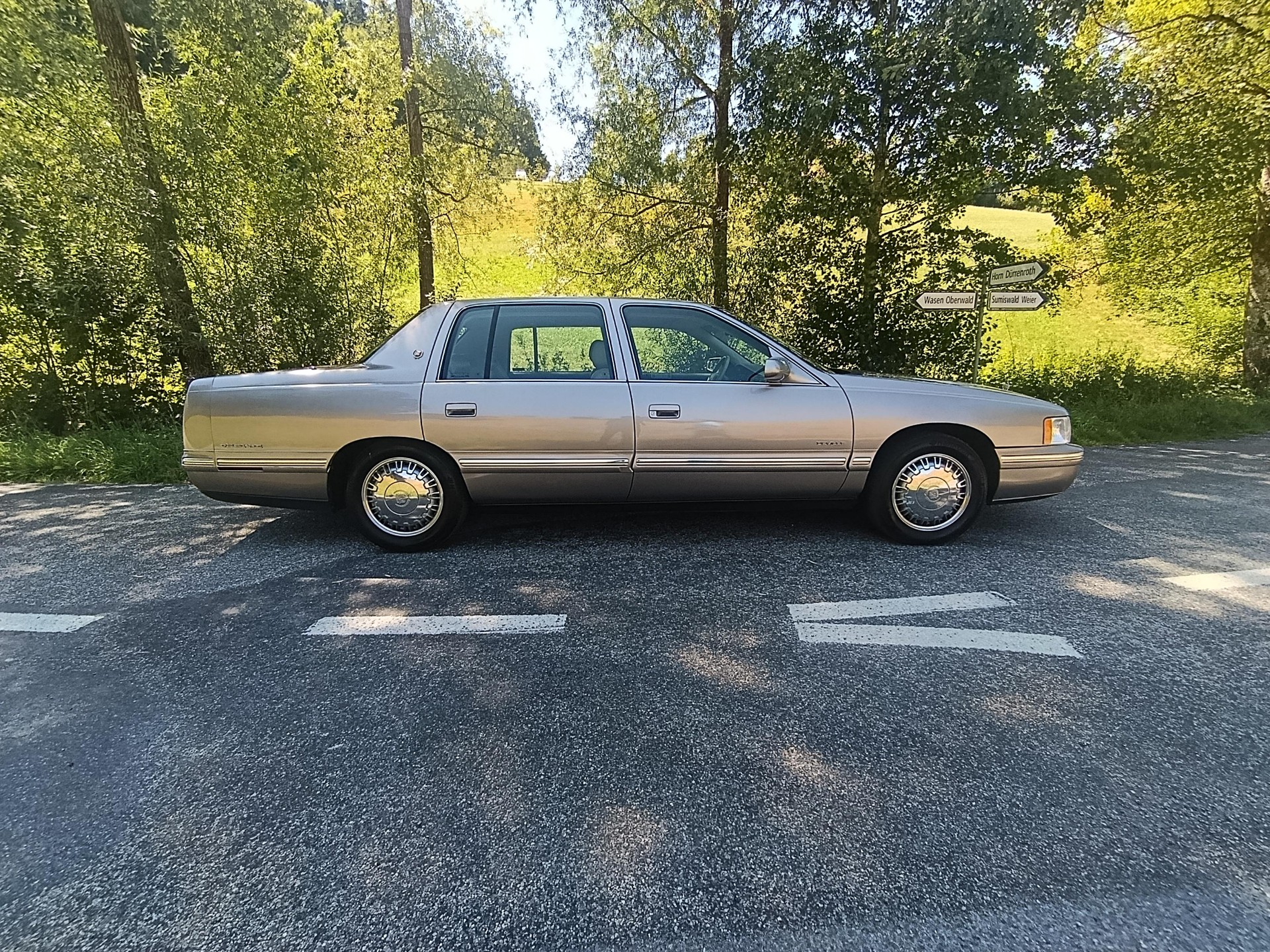 CADILLAC Basis-image-5