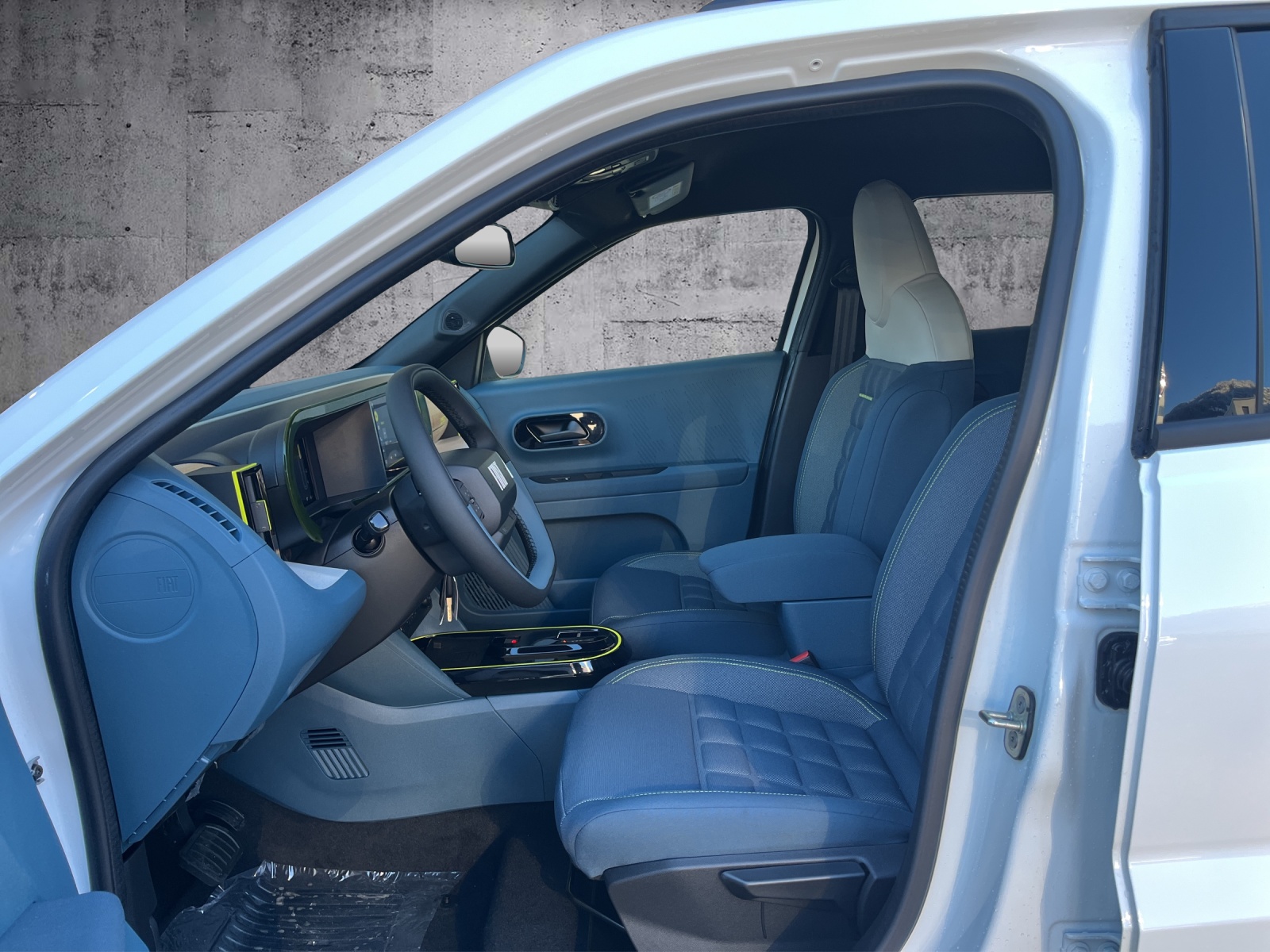 FIAT Grande Panda La Prima-image-8
