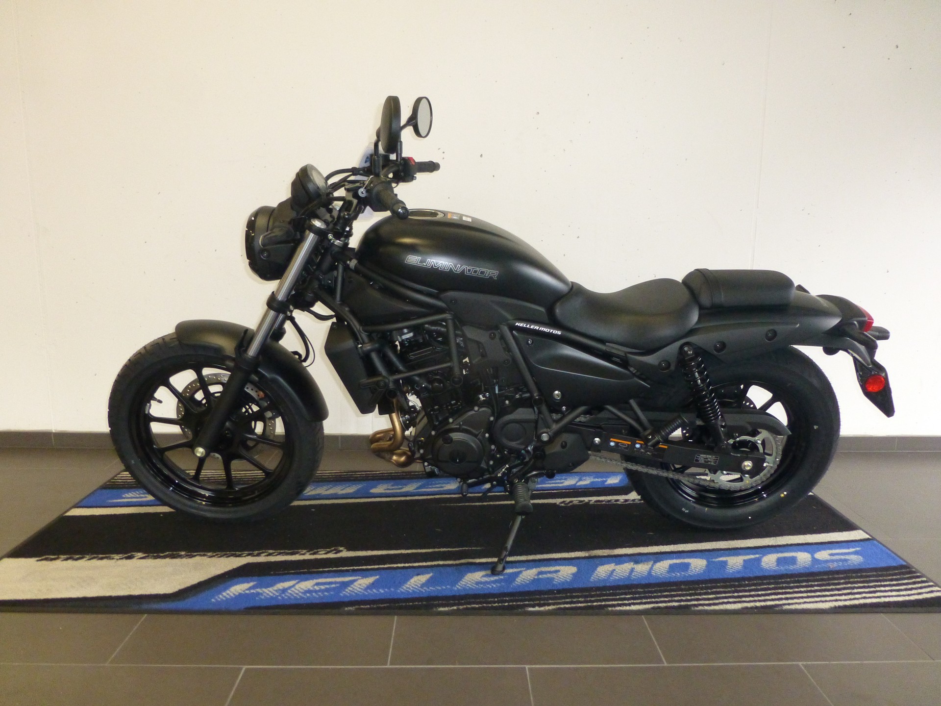 KAWASAKI Eliminator 500-showroom-element-1