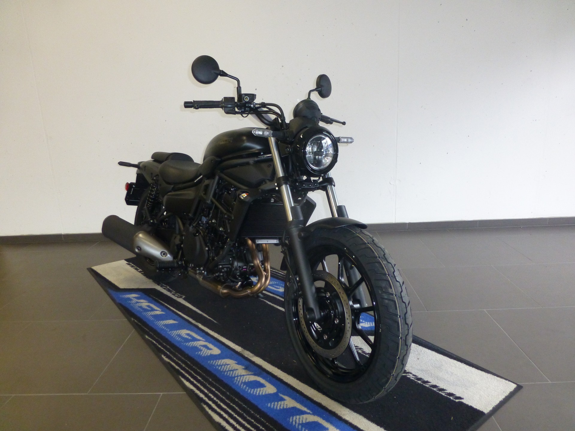 KAWASAKI Eliminator 500-showroom-element-2