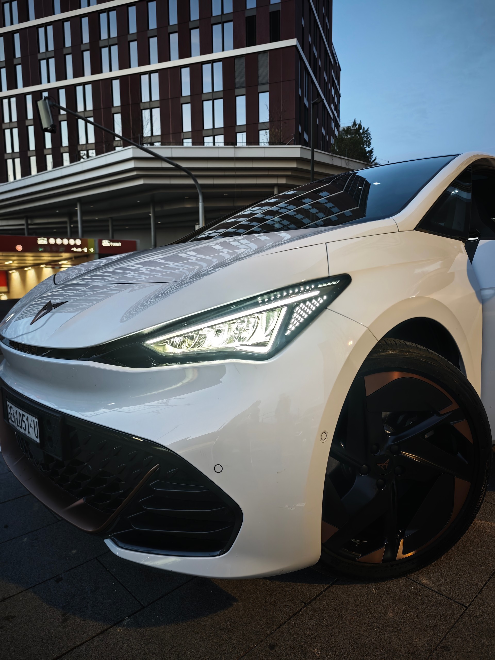 CUPRA Born 58 kWh-image-0