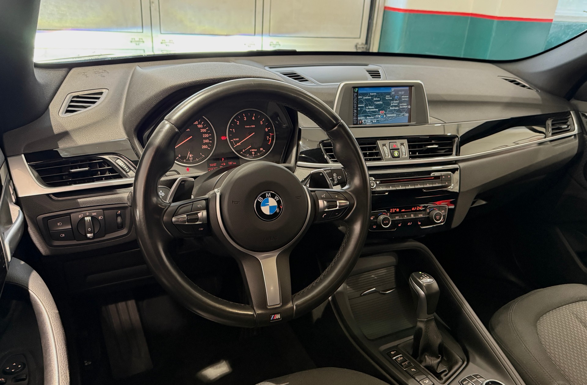BMW X1 xDrive 20i M Sport Steptronic-image-5