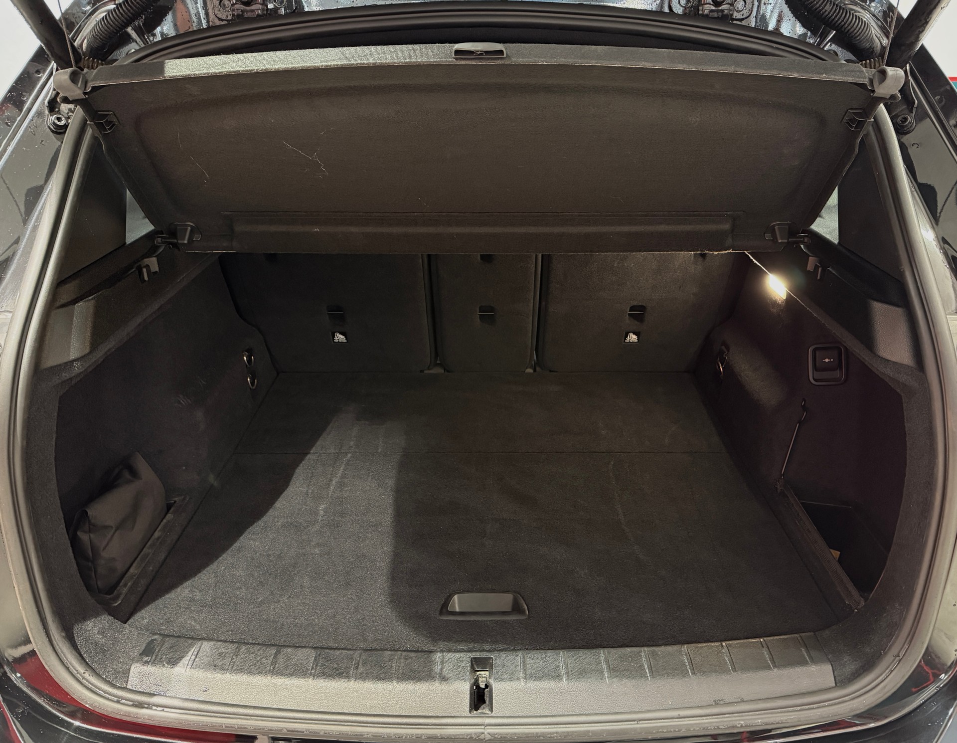 BMW X1 xDrive 20i M Sport Steptronic-image-18