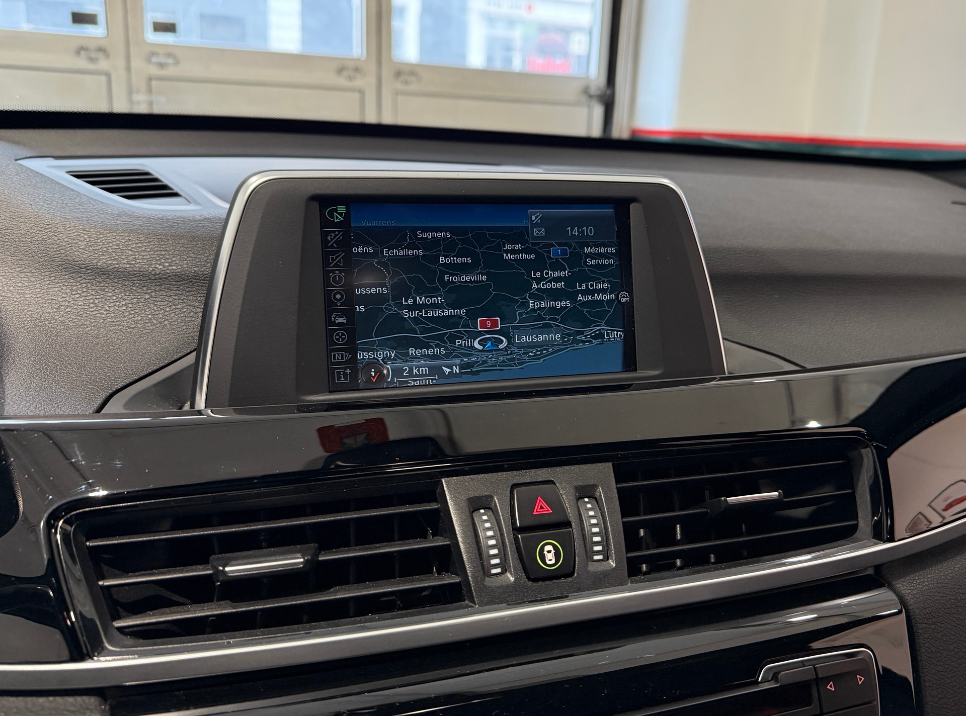 BMW X1 xDrive 20i M Sport Steptronic-image-6