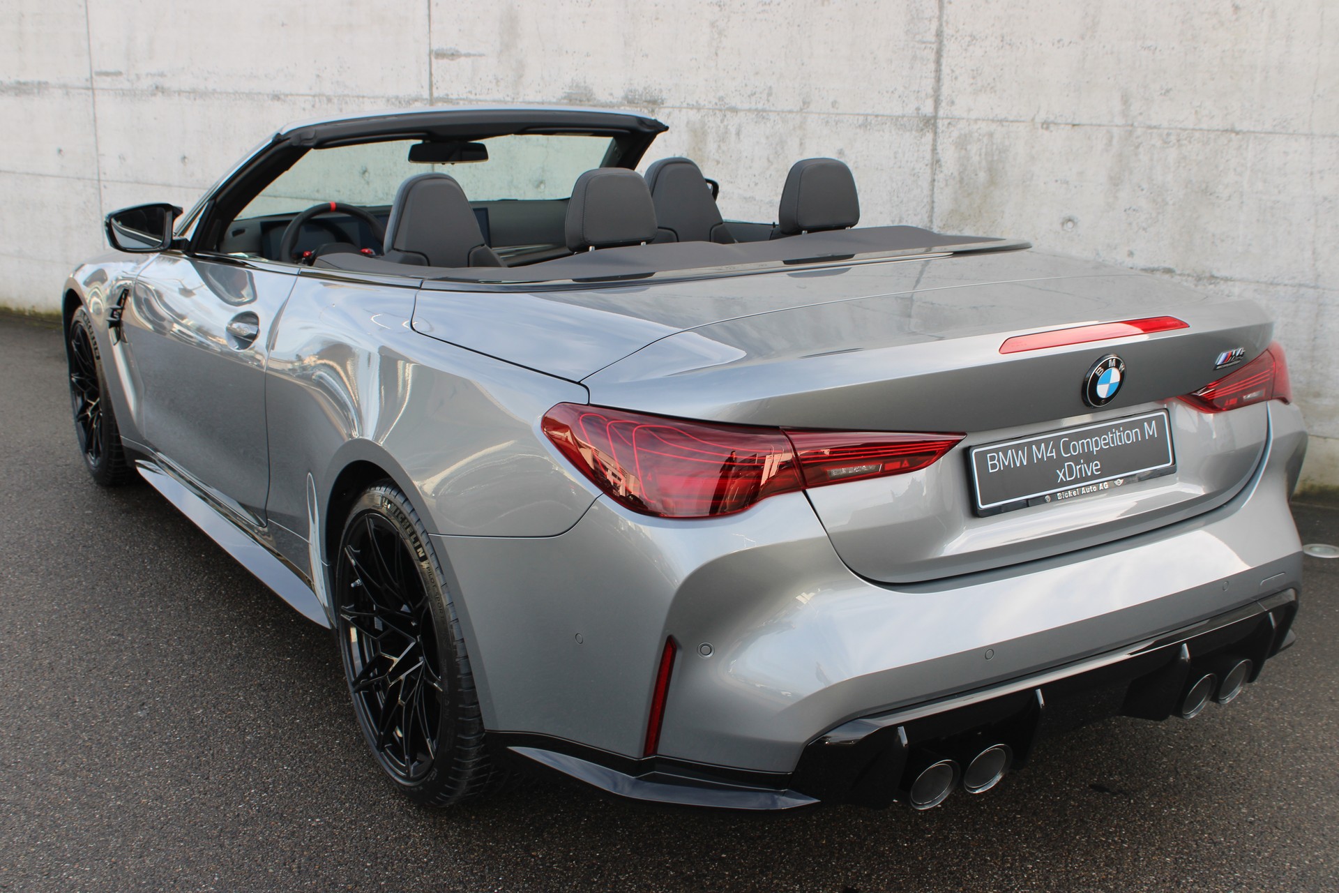 BMW M4 Cabrio Competit.M xDr-image-4