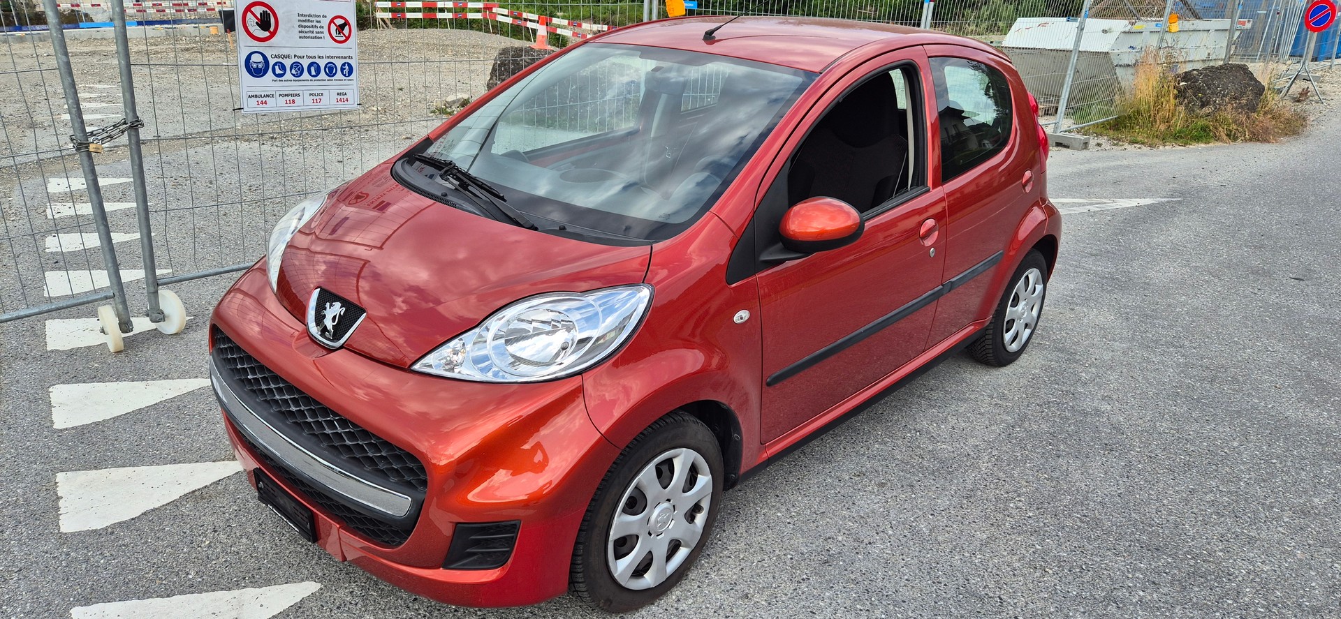 PEUGEOT 107 1.0-image-0