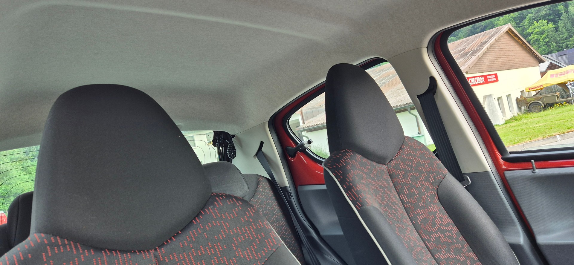 PEUGEOT 107 1.0-image-4