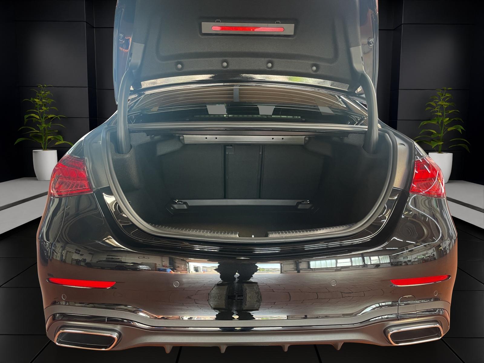 MERCEDES-BENZ C 220 d 4MATIC Swiss Star AMG Line-image-8