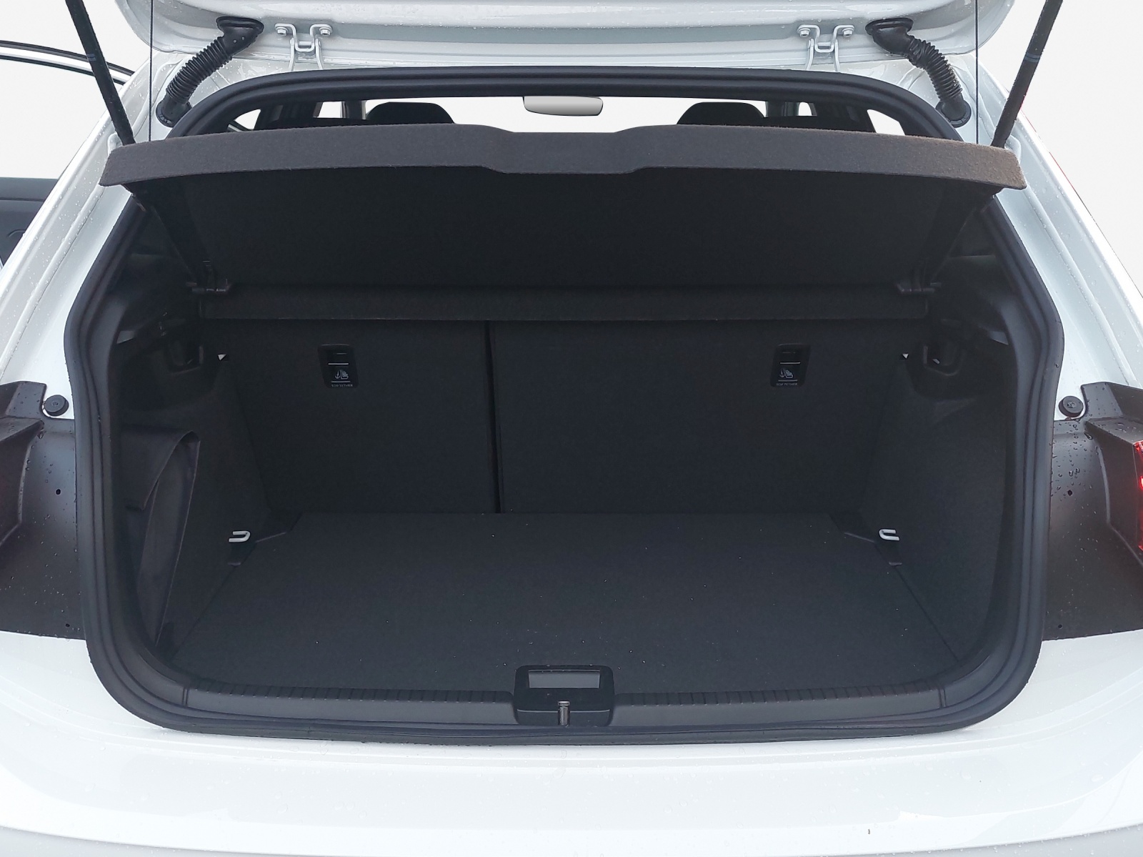 VW Polo 1.0 TSI R-Line United DSG-image-10