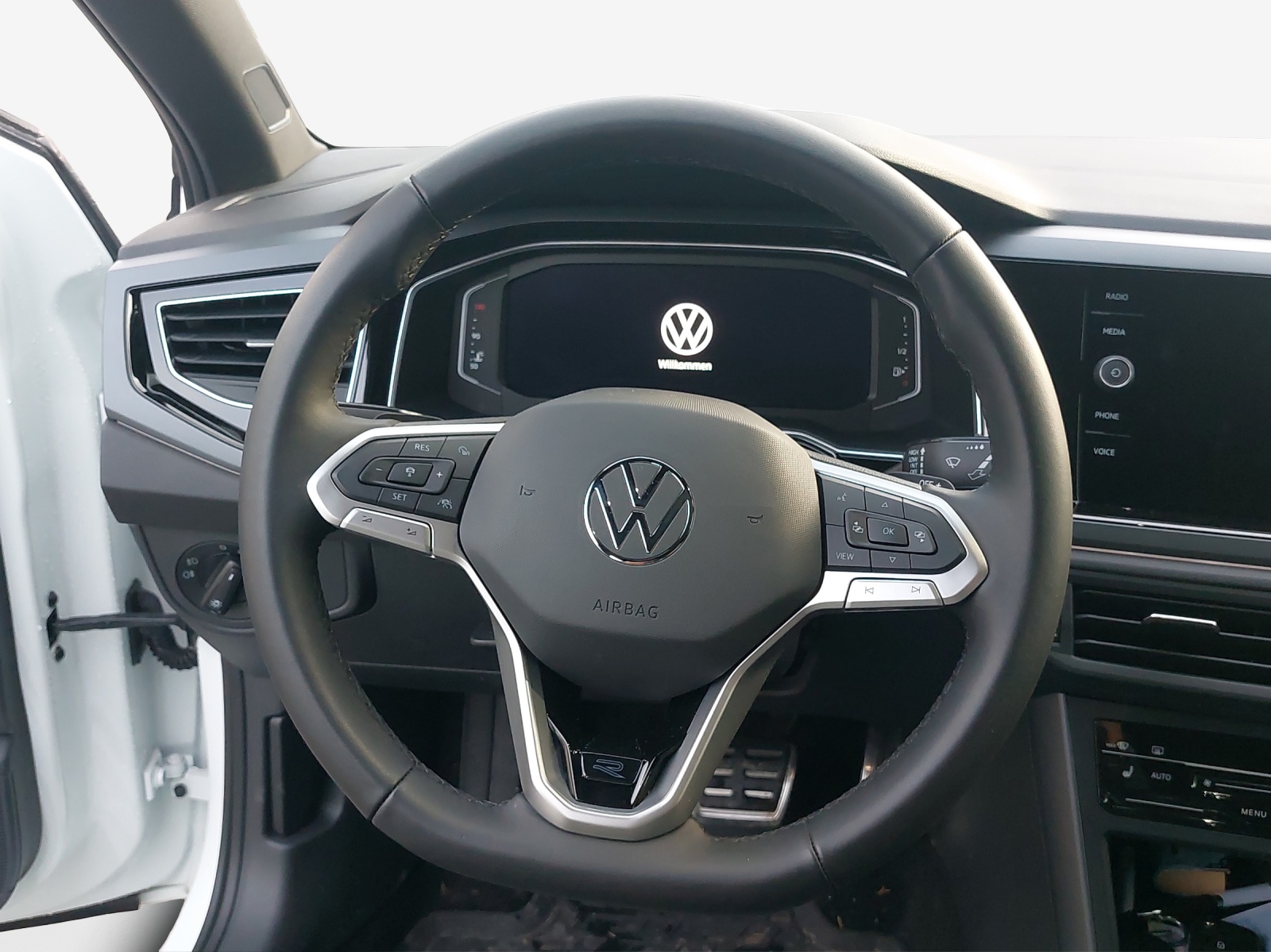 VW Polo 1.0 TSI R-Line United DSG-image-9
