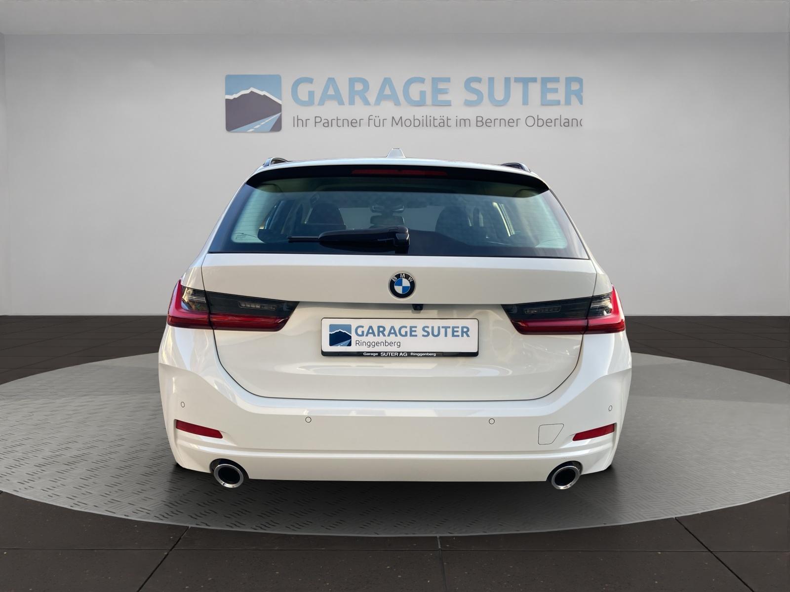 BMW 320d xDrive Touring-image-3