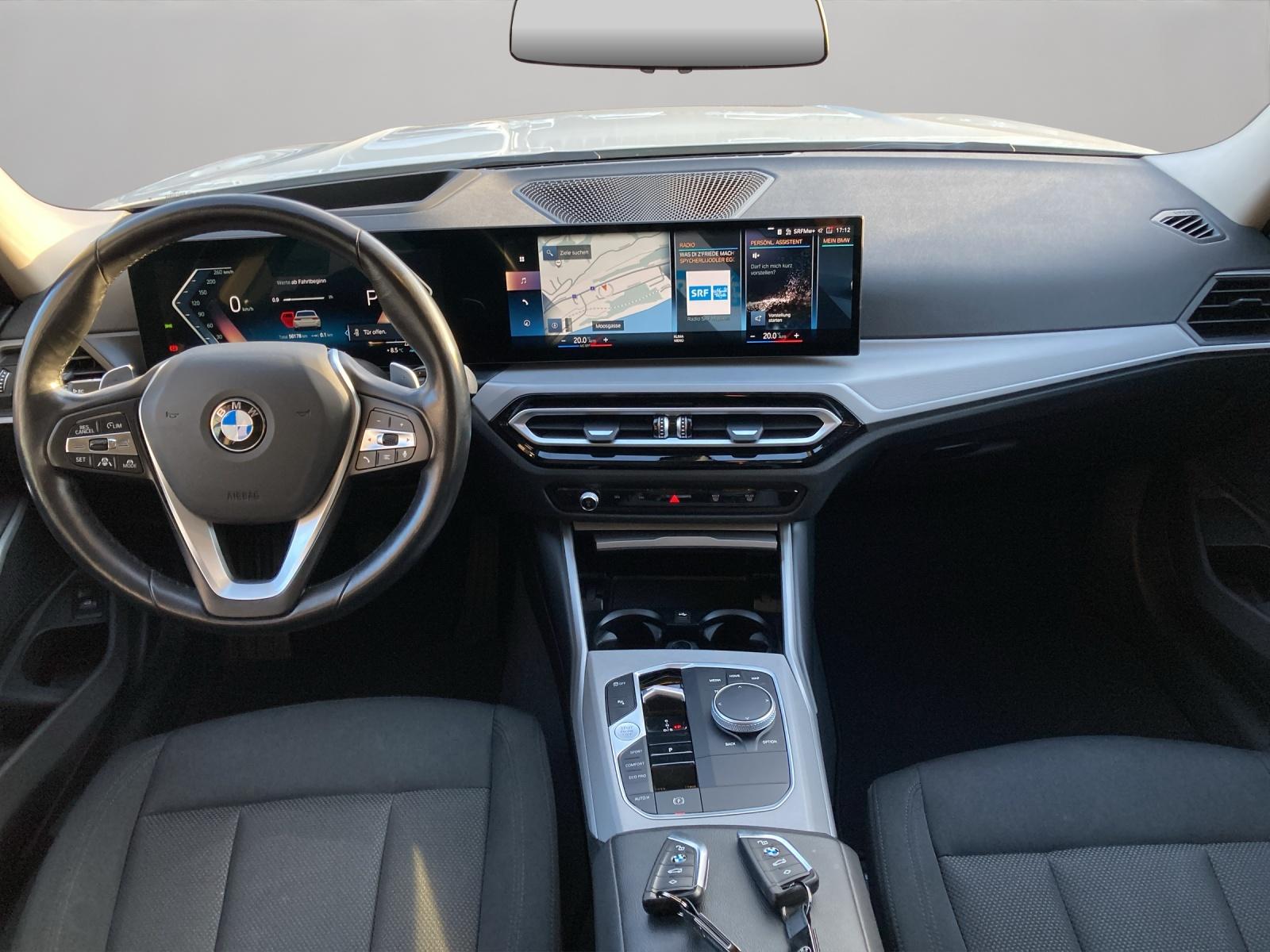 BMW 320d xDrive Touring-image-13