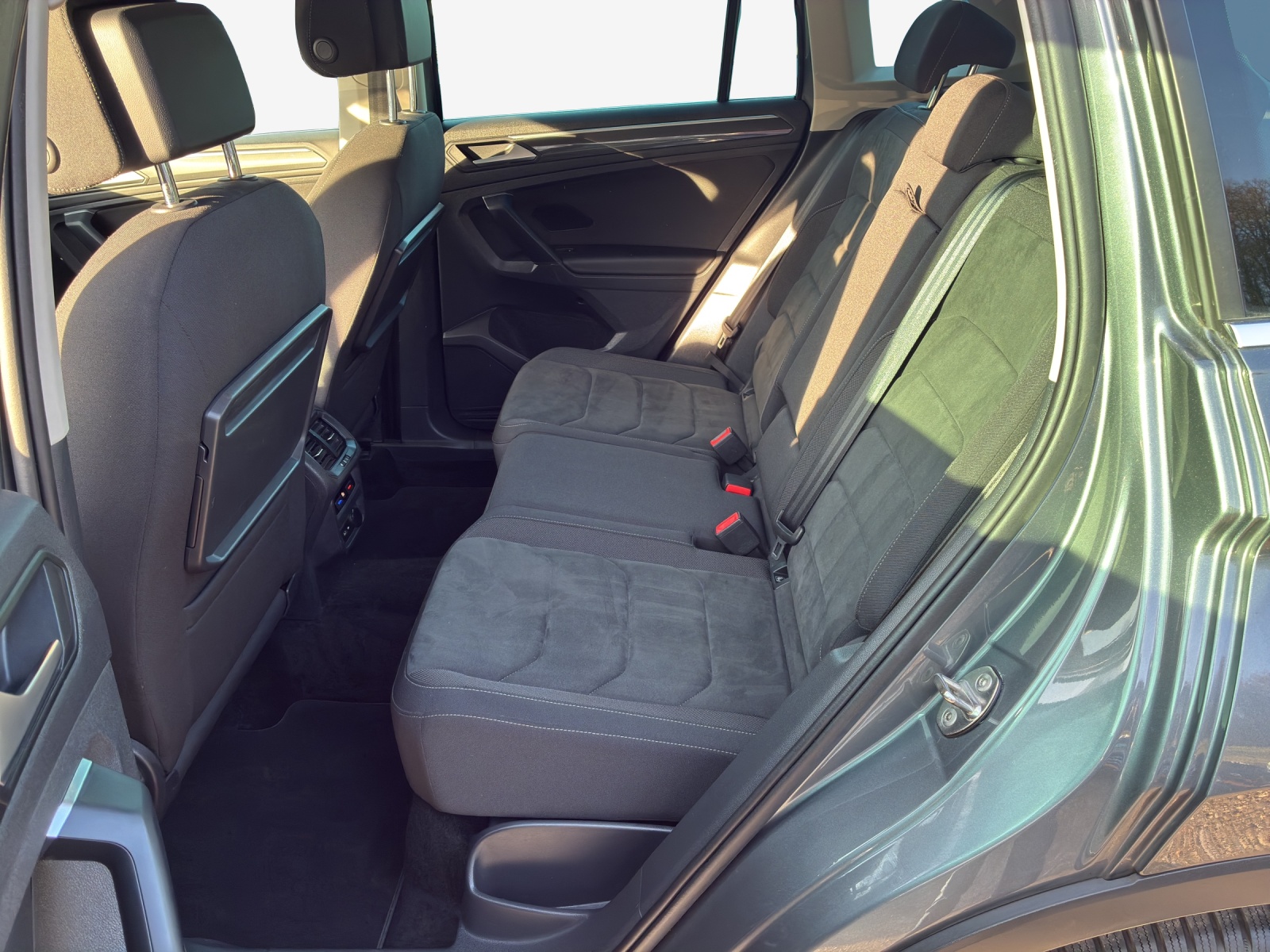 VW Tiguan 2.0TSI Highline 4Motion DSG-image-11