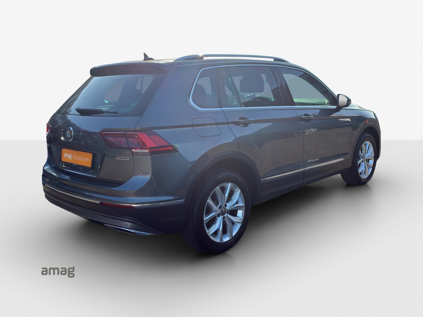 VW Tiguan 2.0TSI Highline 4Motion DSG-image-4
