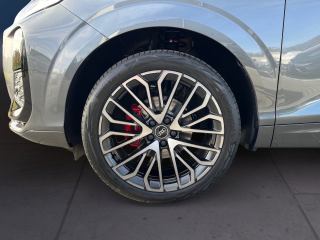 AUDI Q3 SUV 110 kW TFSI S tronic-image-8