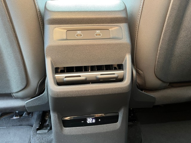 AUDI Q3 SUV 110 kW TFSI S tronic-image-22