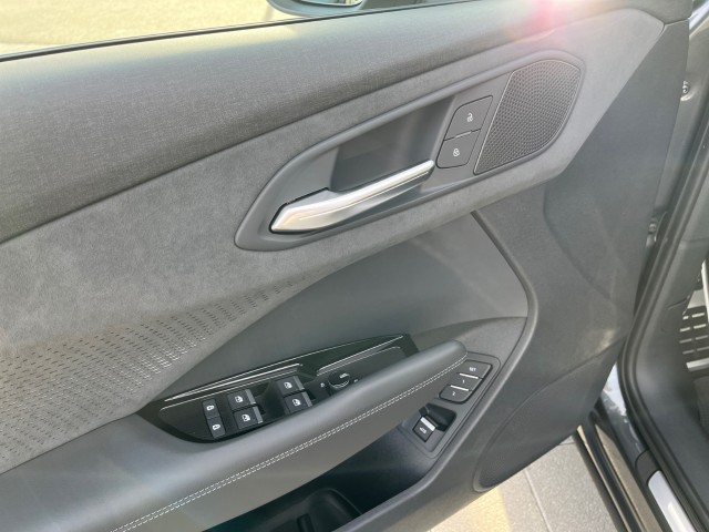 AUDI Q3 SUV 110 kW TFSI S tronic-image-10