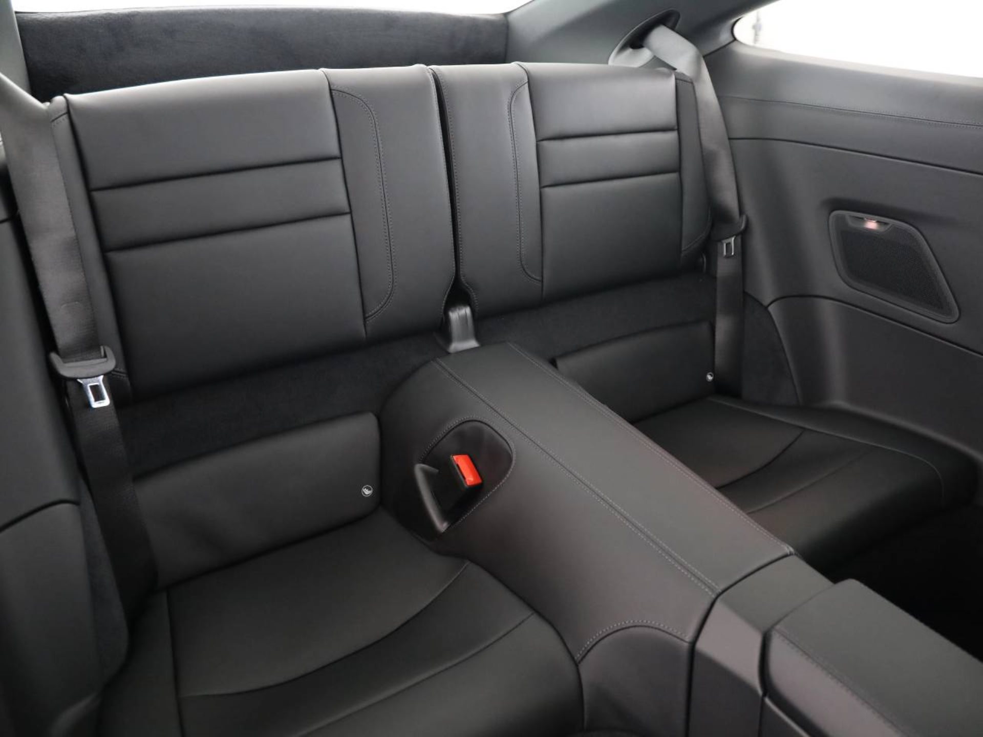 PORSCHE 911 Carrera 4S-image-19