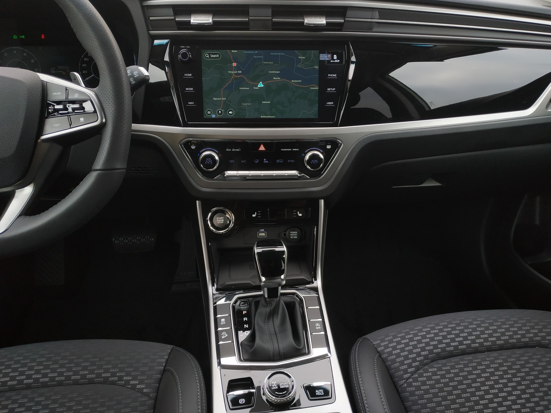 KGM-SsangYong Korando 1.5 T GDI Steel 4WD Automat Bicolor-image-12