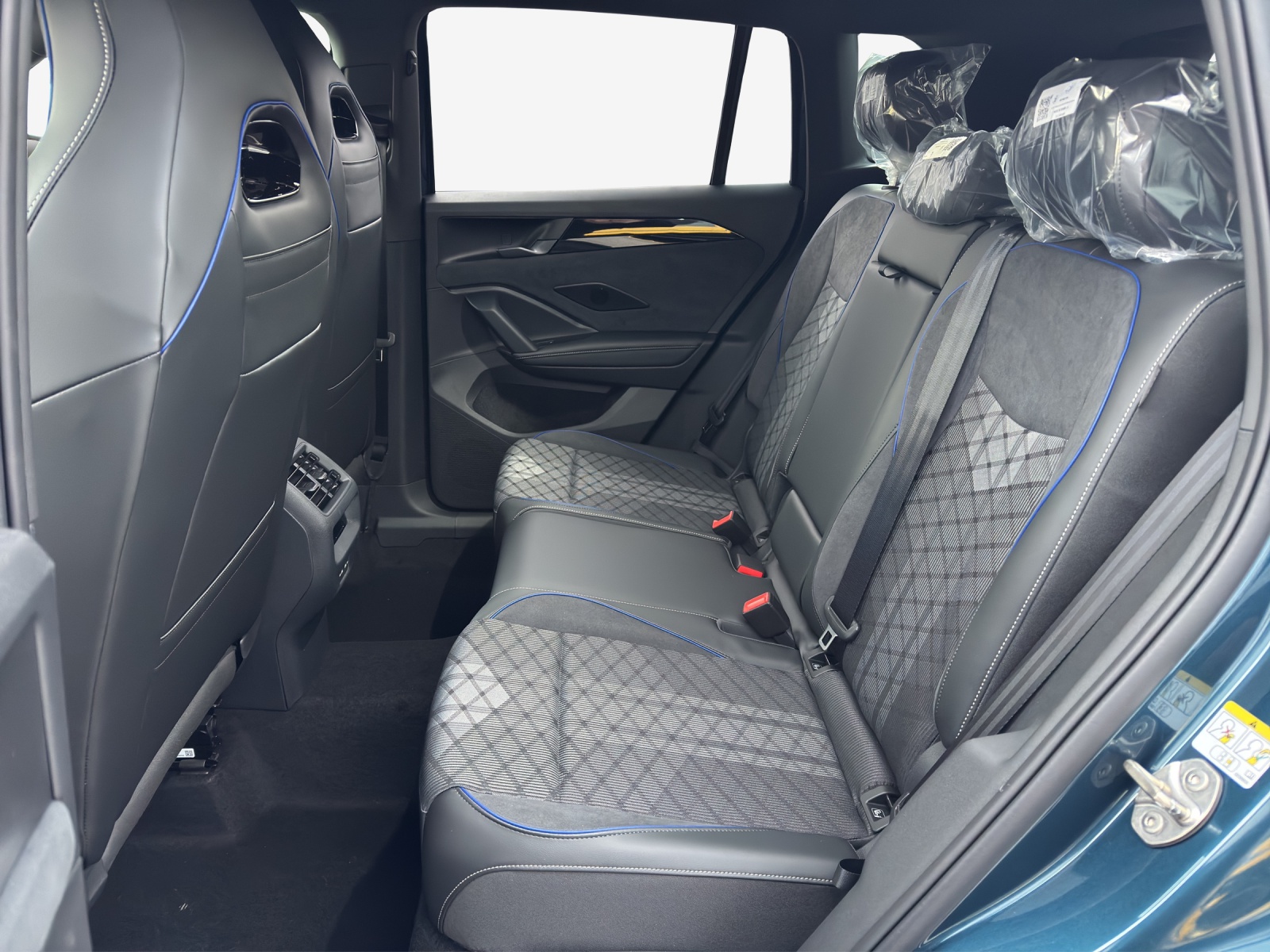 VW Tiguan 2.0 TSI DSG R-Line 4Motion-image-11