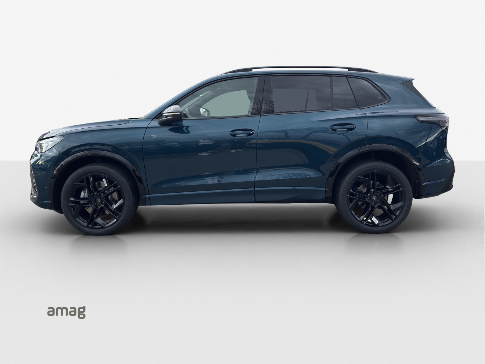 VW Tiguan 2.0 TSI DSG R-Line 4Motion-image-1