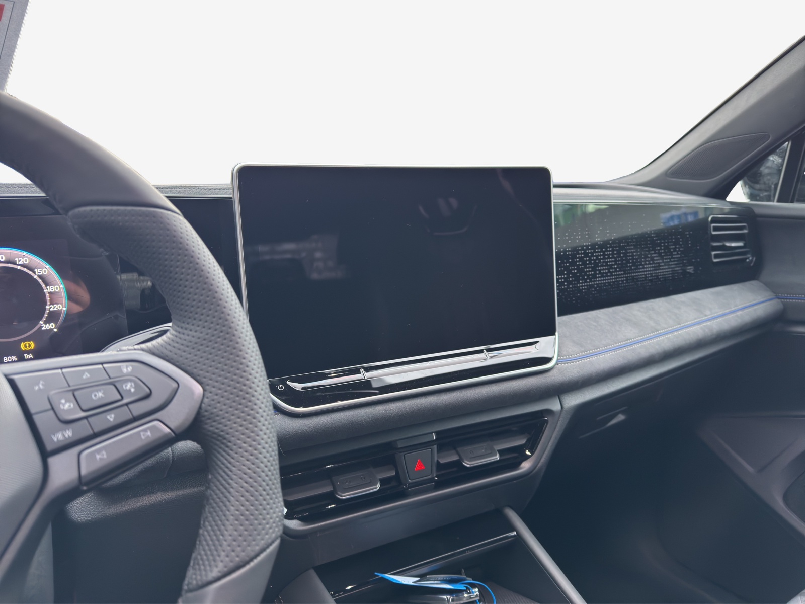 VW Tiguan 2.0 TSI DSG R-Line 4Motion-image-10