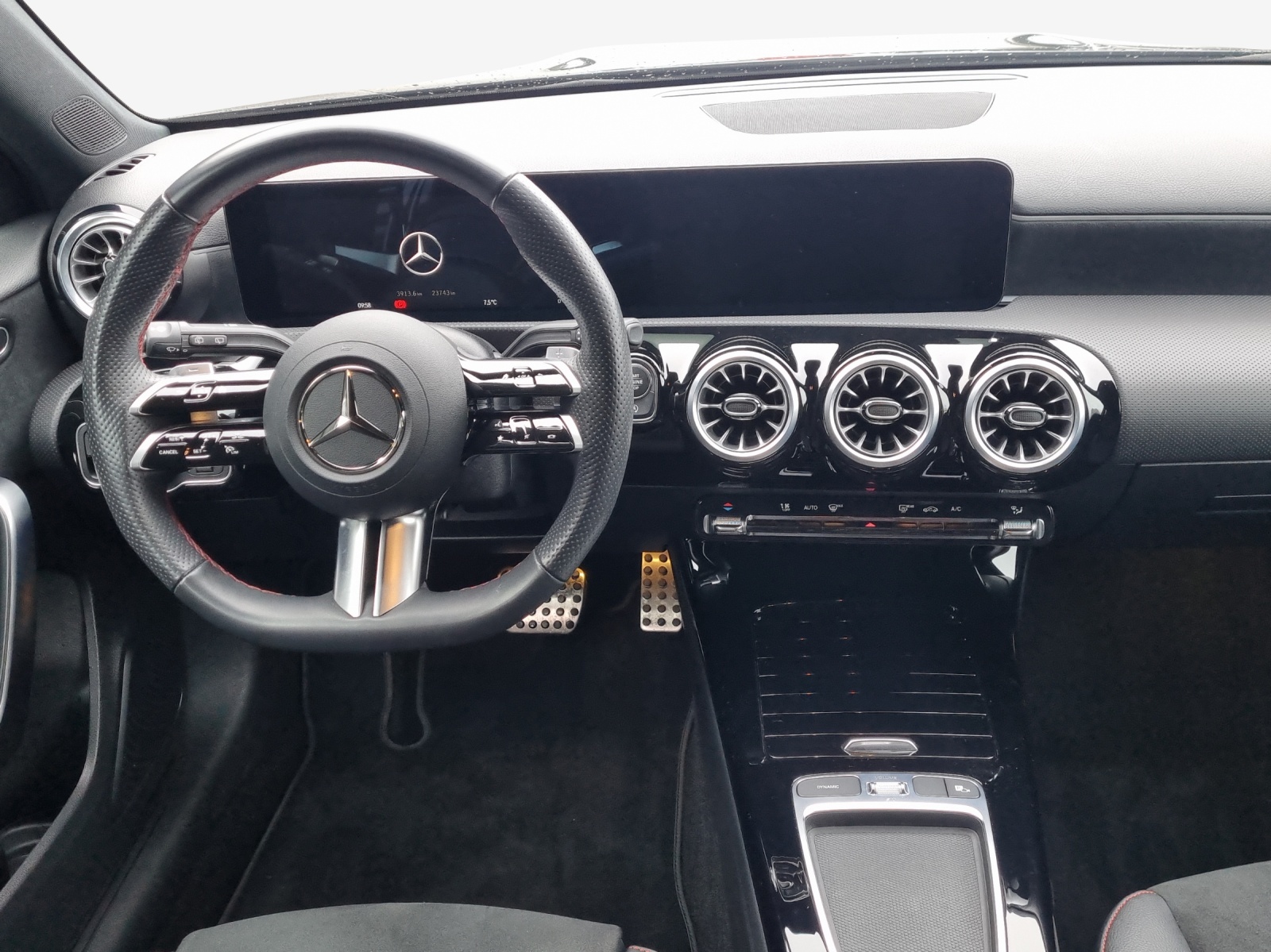 MERCEDES-BENZ A 250 4Matic 8G-DCT-image-8