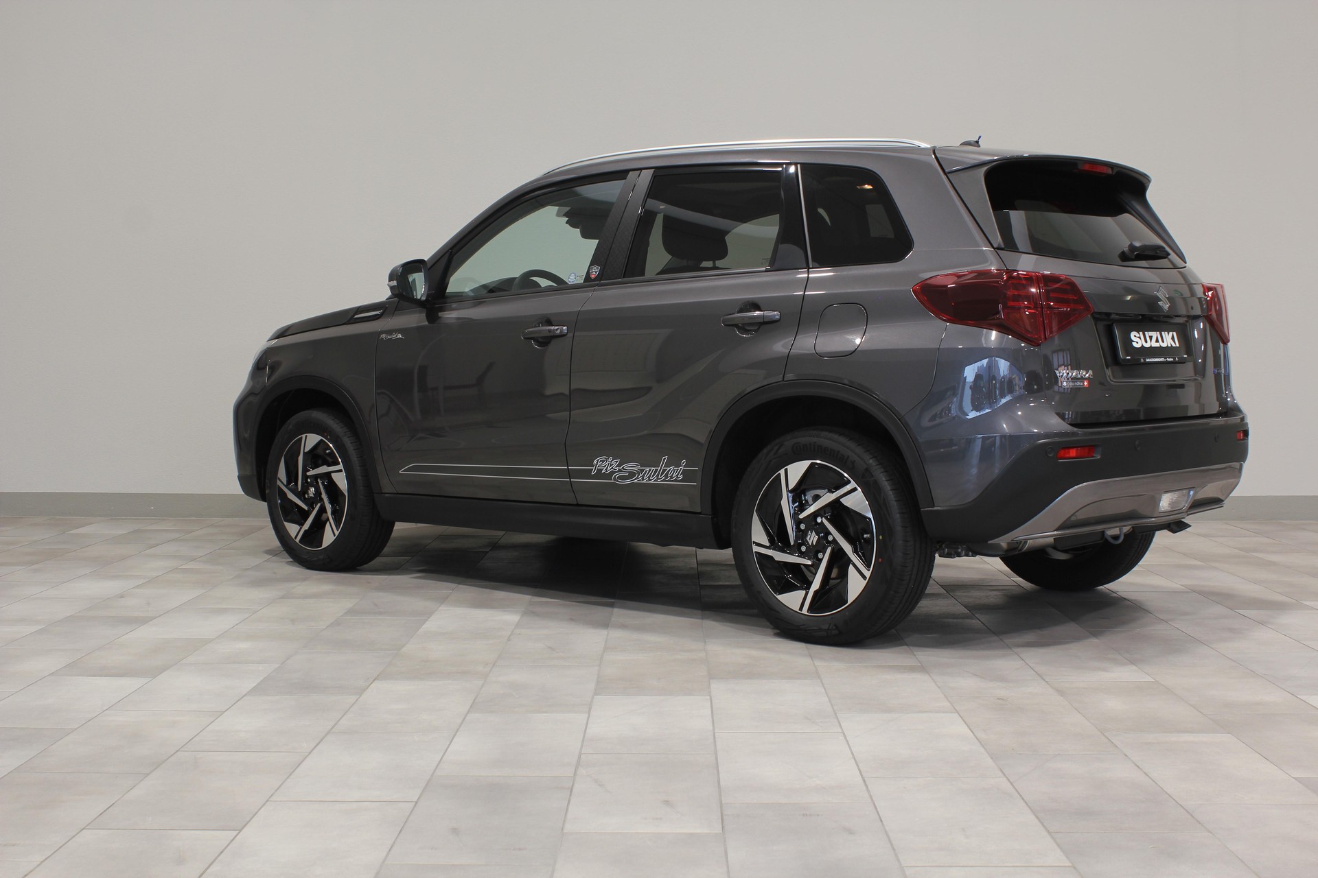 SUZUKI Vitara 1.5 Piz Sulai Top Hybrid 4x4-image-3