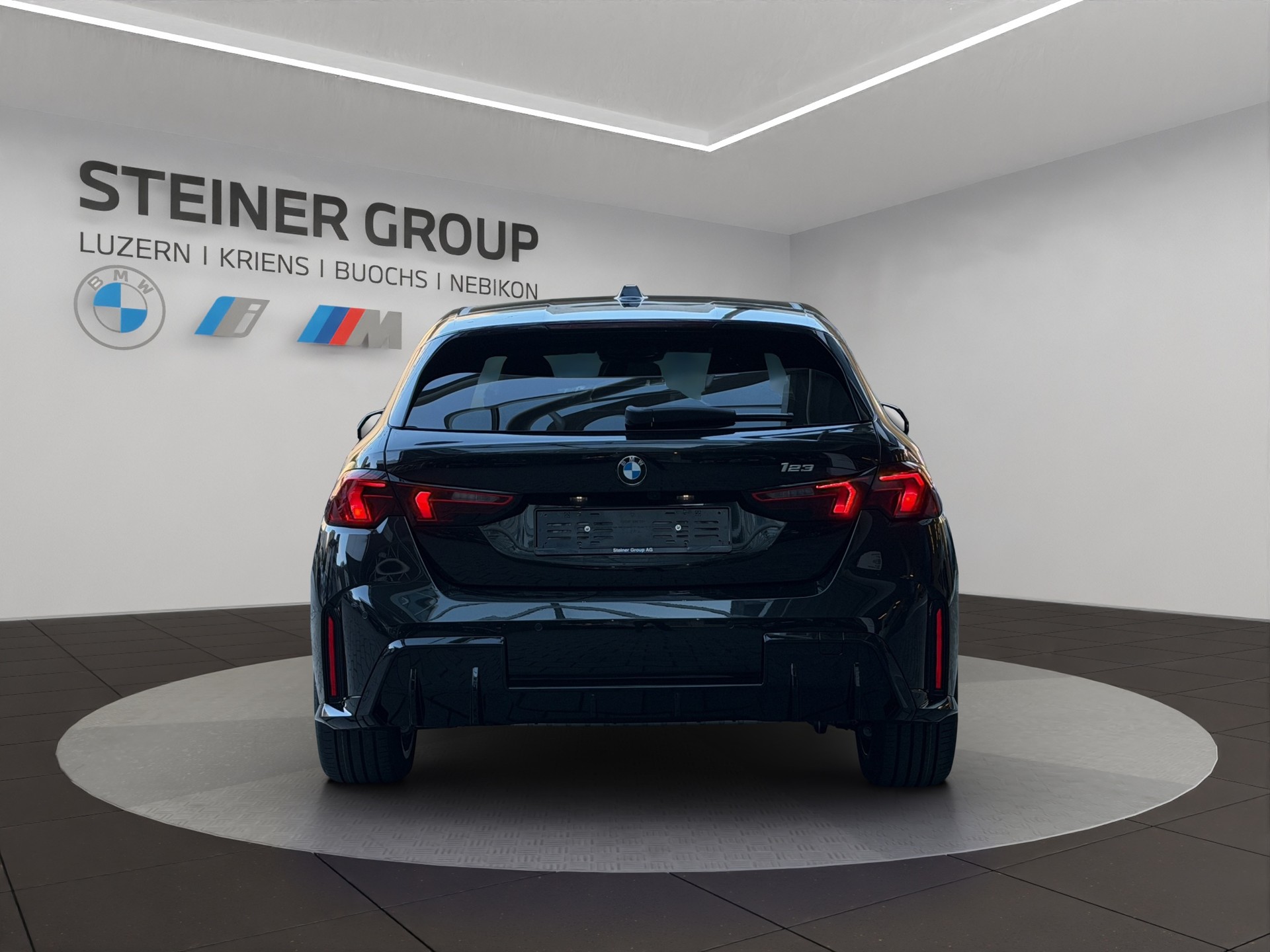 BMW 123 xDrive M Sport Steptronic-image-5