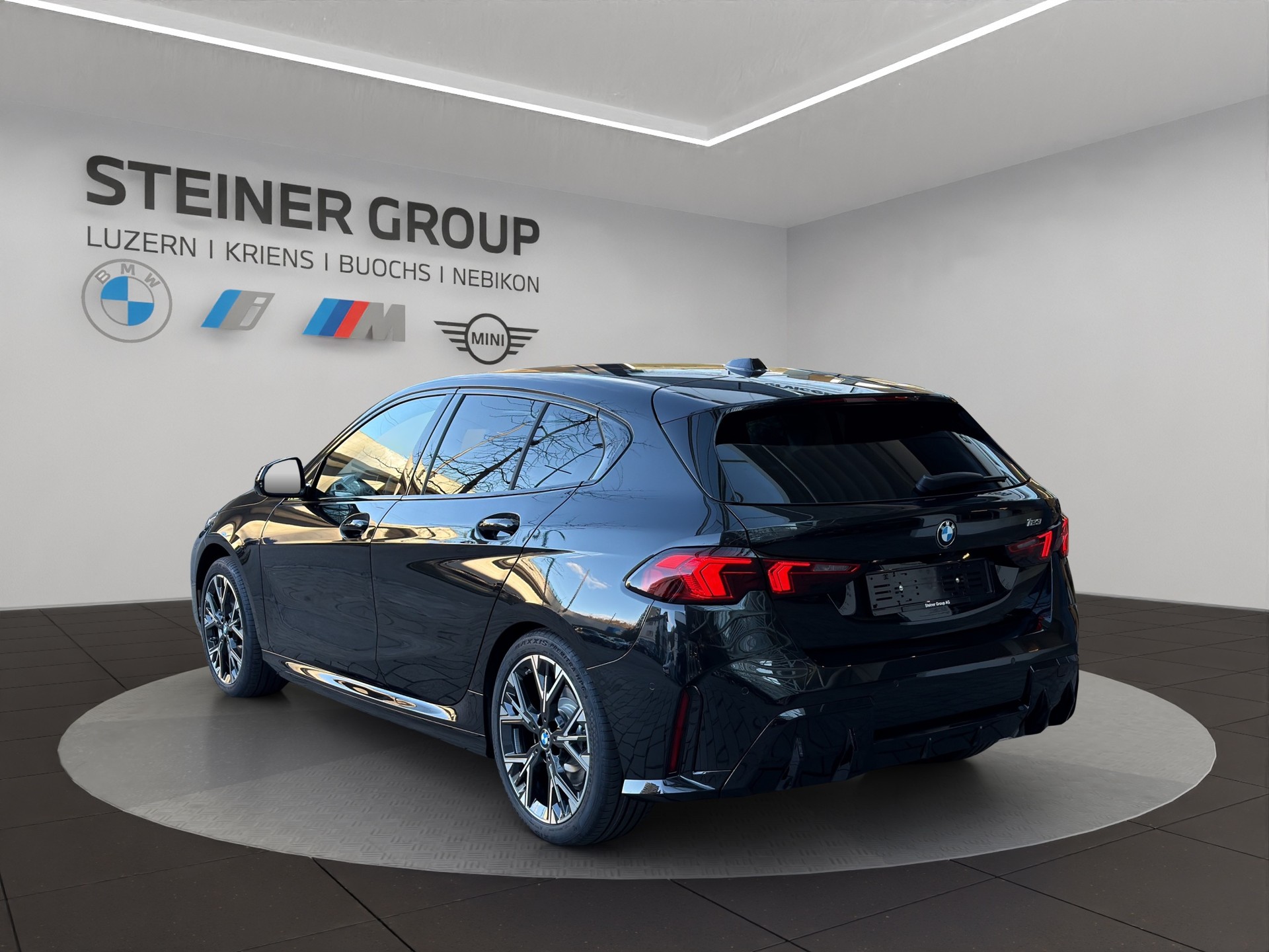 BMW 123 xDrive M Sport Steptronic-image-6
