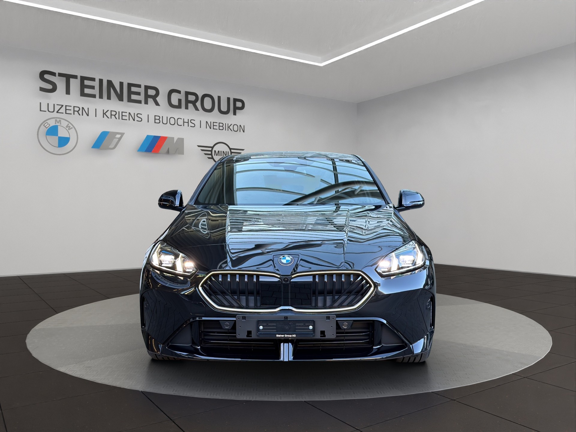 BMW 123 xDrive M Sport Steptronic-image-1