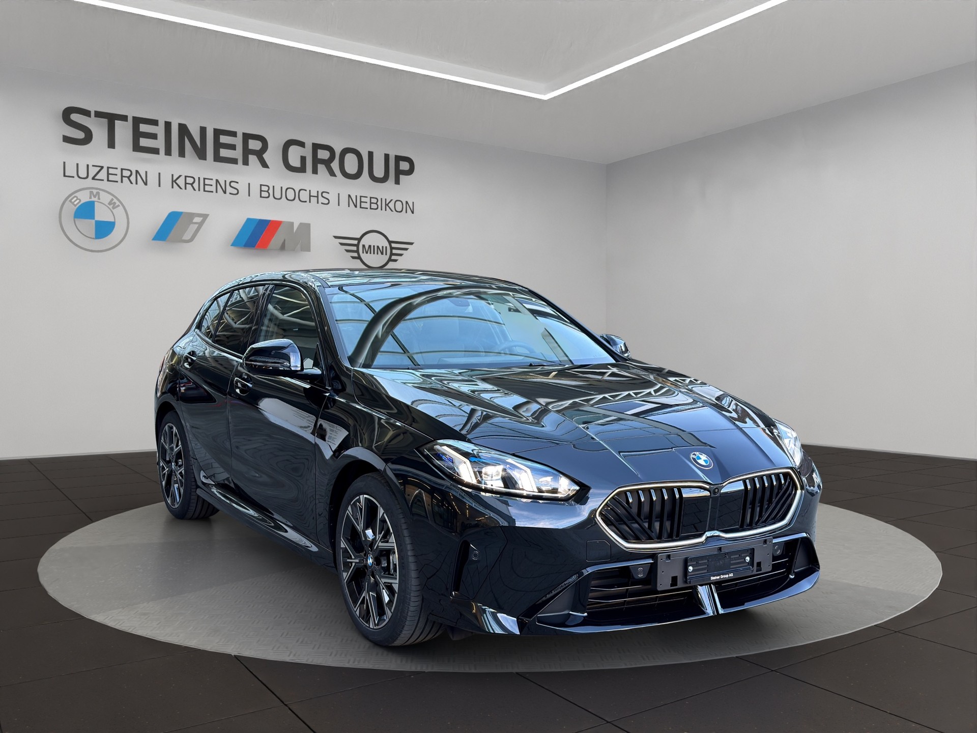 BMW 123 xDrive M Sport Steptronic-image-2
