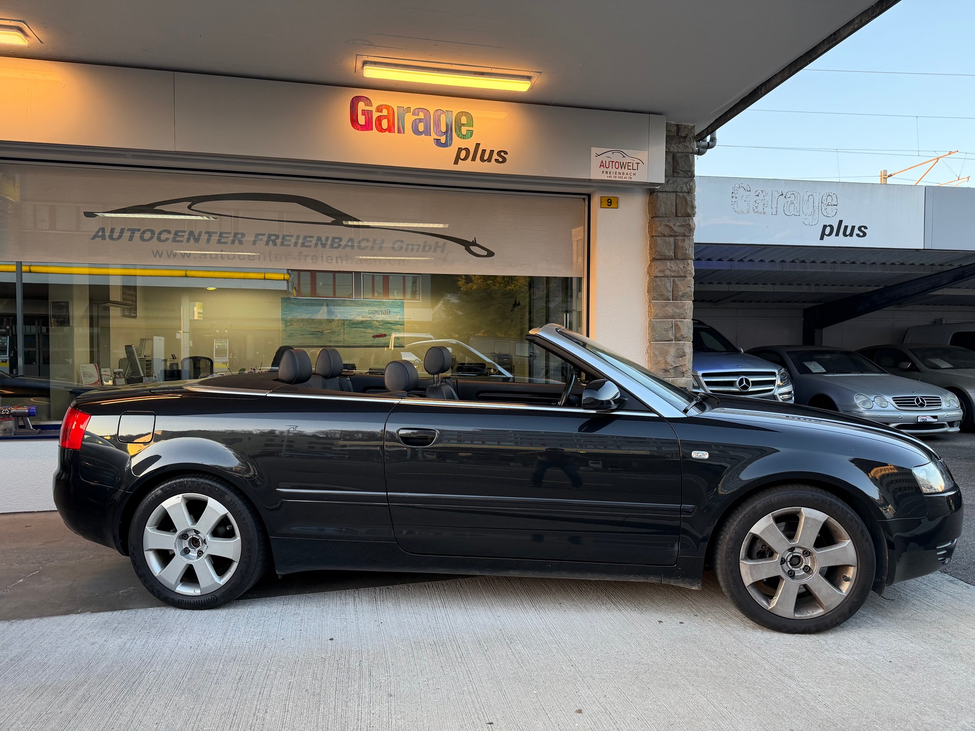 AUDI A4 Cabriolet 3.0 quattro-image-4