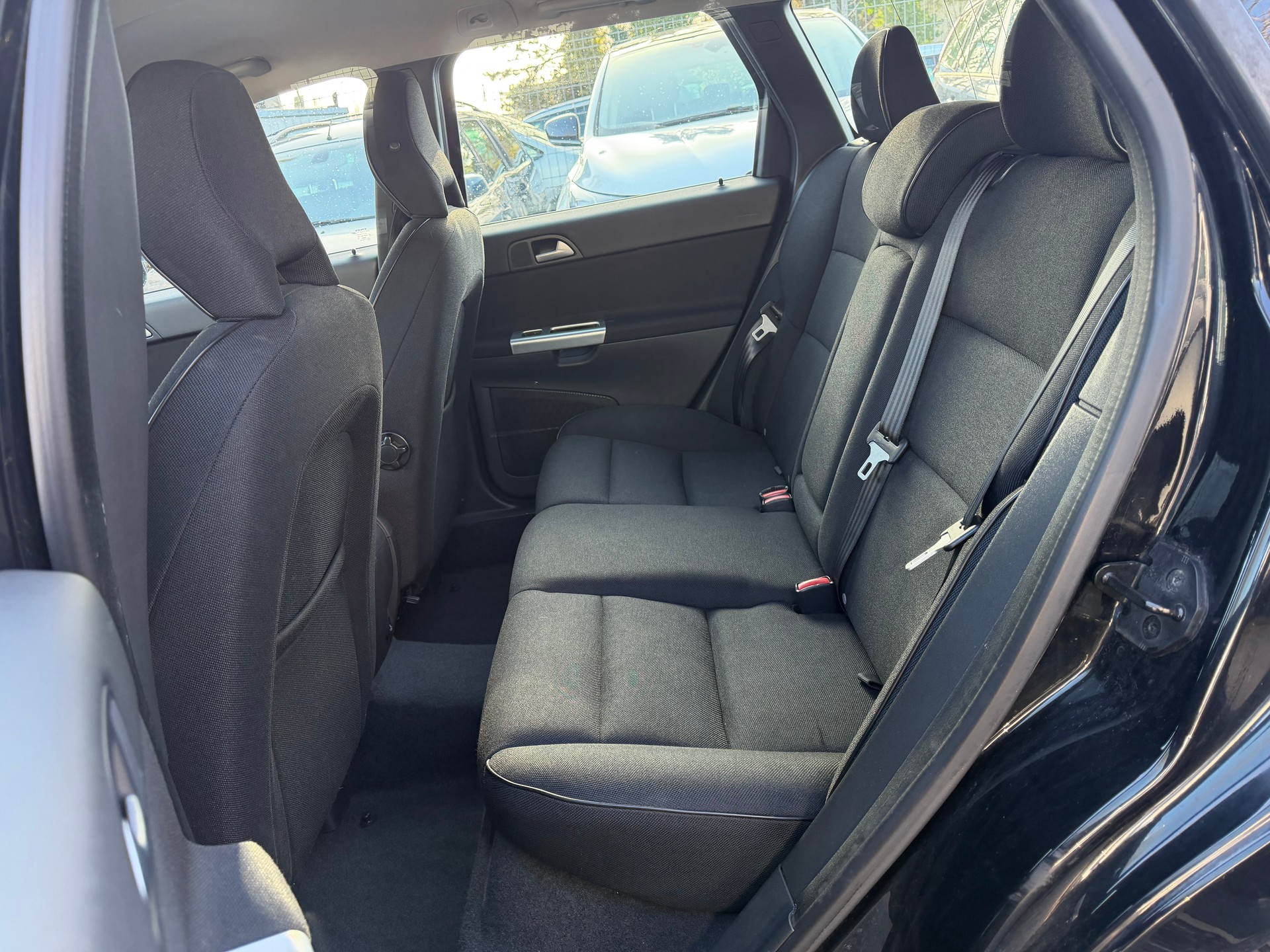VOLVO V50 1.6D ** Klima-auto ** 06x Airbag ** Letzte MFK 28.01.2022 * B04-image-2