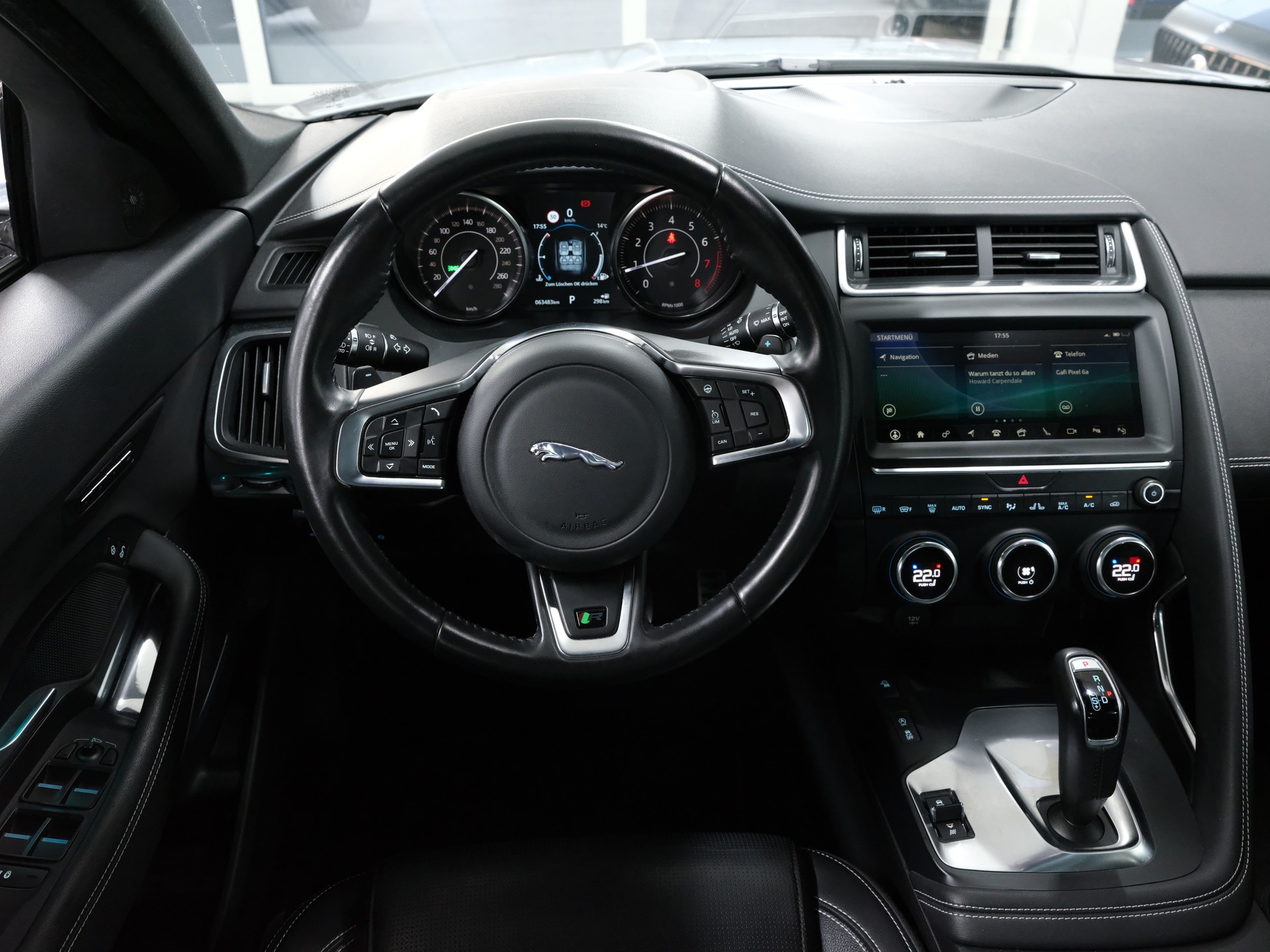 JAGUAR E-Pace 2.0 P250 R-Dynamic SE AWD Automatik-image-13