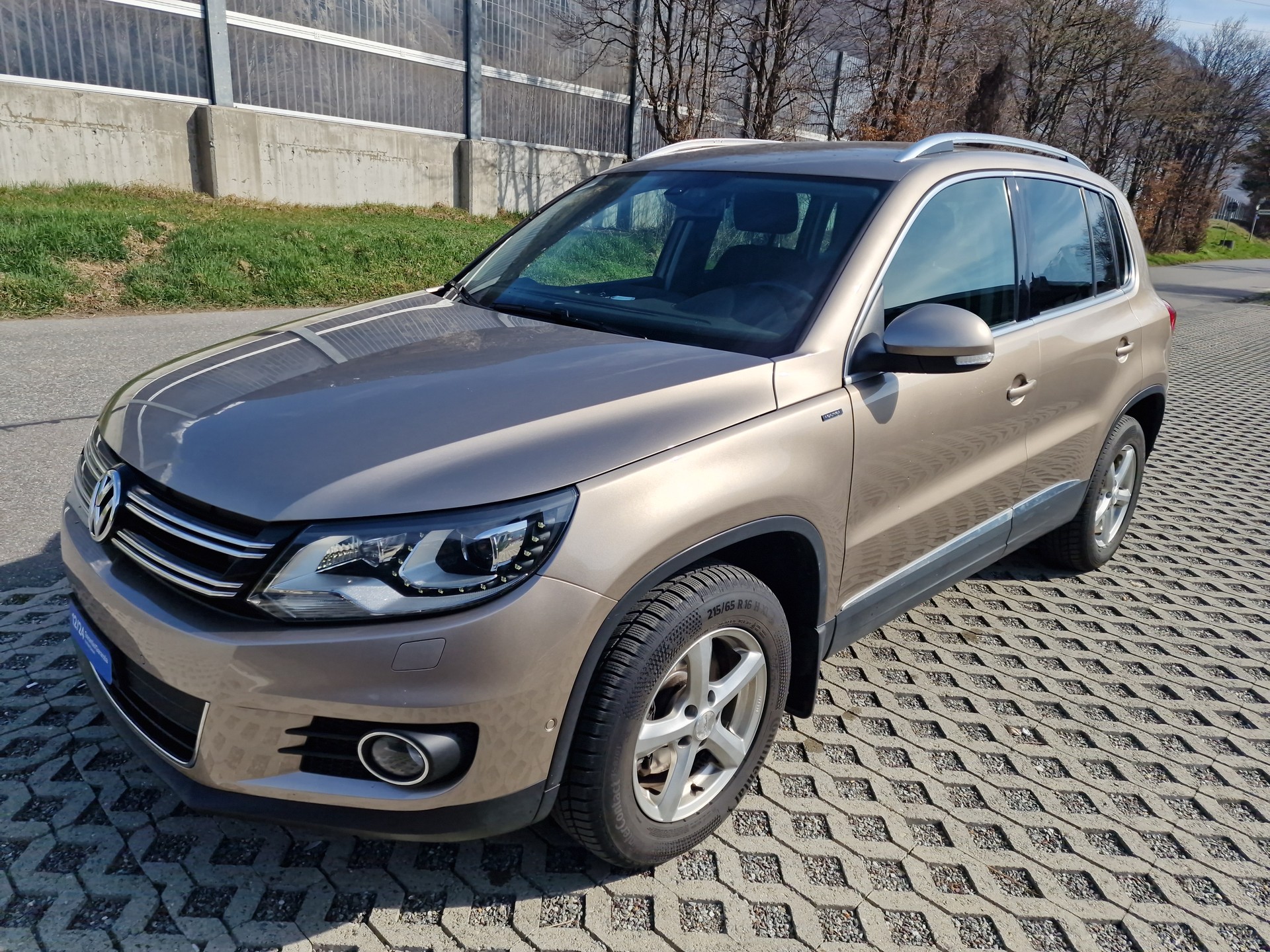 VW Tiguan 2.0 TSI Lounge 4Motion DSG-image-1