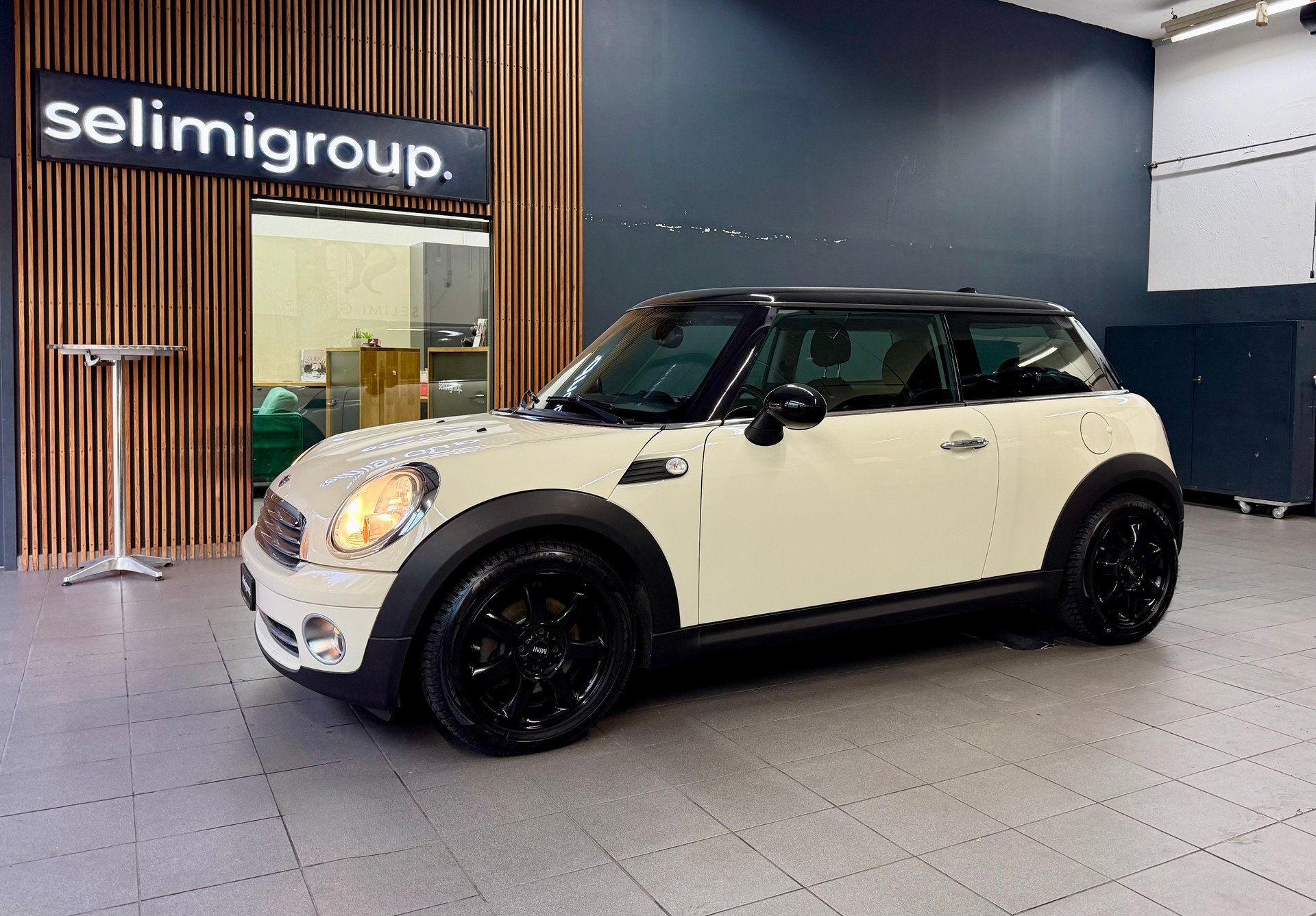 MINI Cooper-image-0