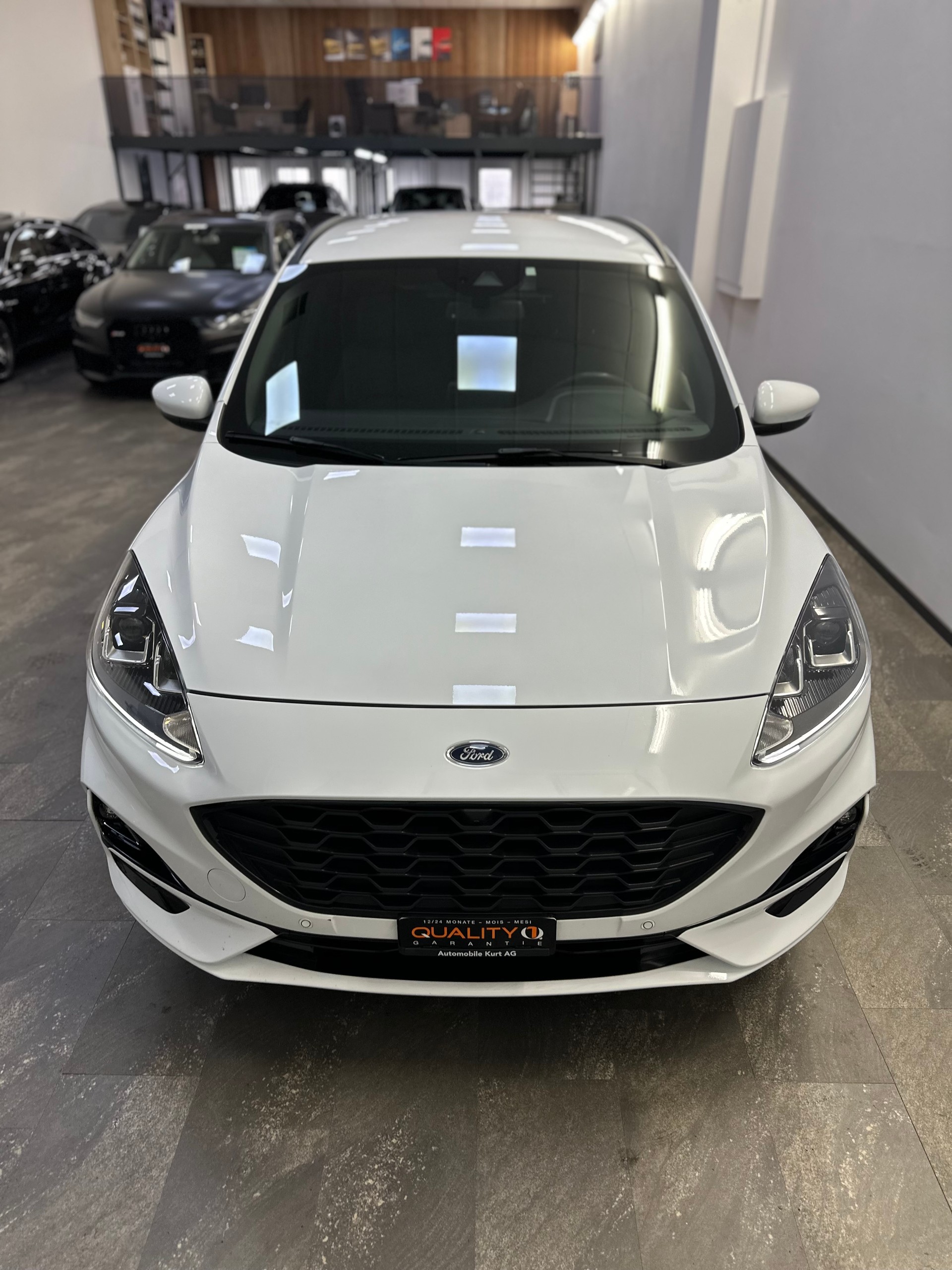 FORD Kuga 2.5 PHEV ST-Line 2WD-image-13