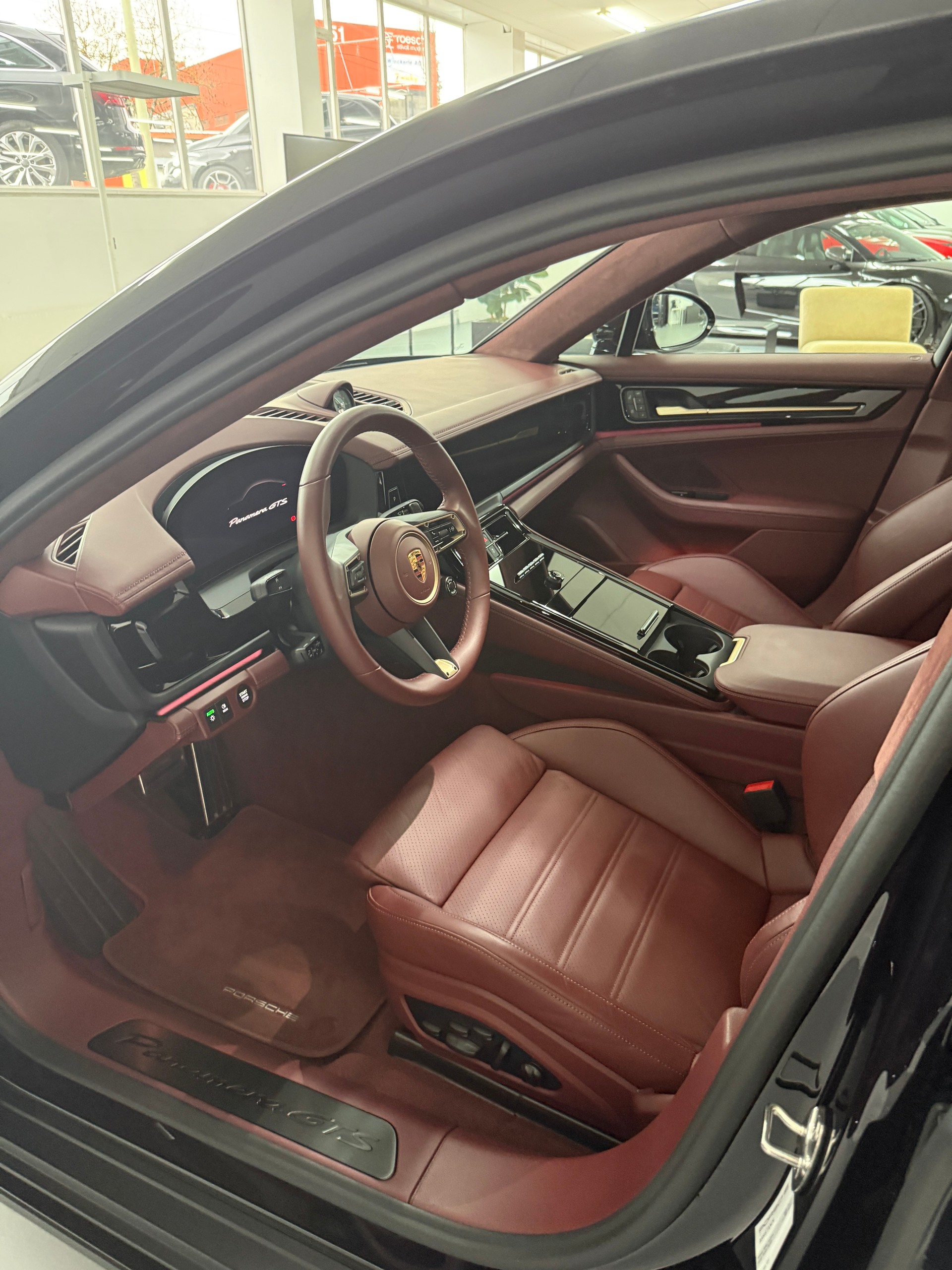 PORSCHE Panamera GTS PDK-image-6