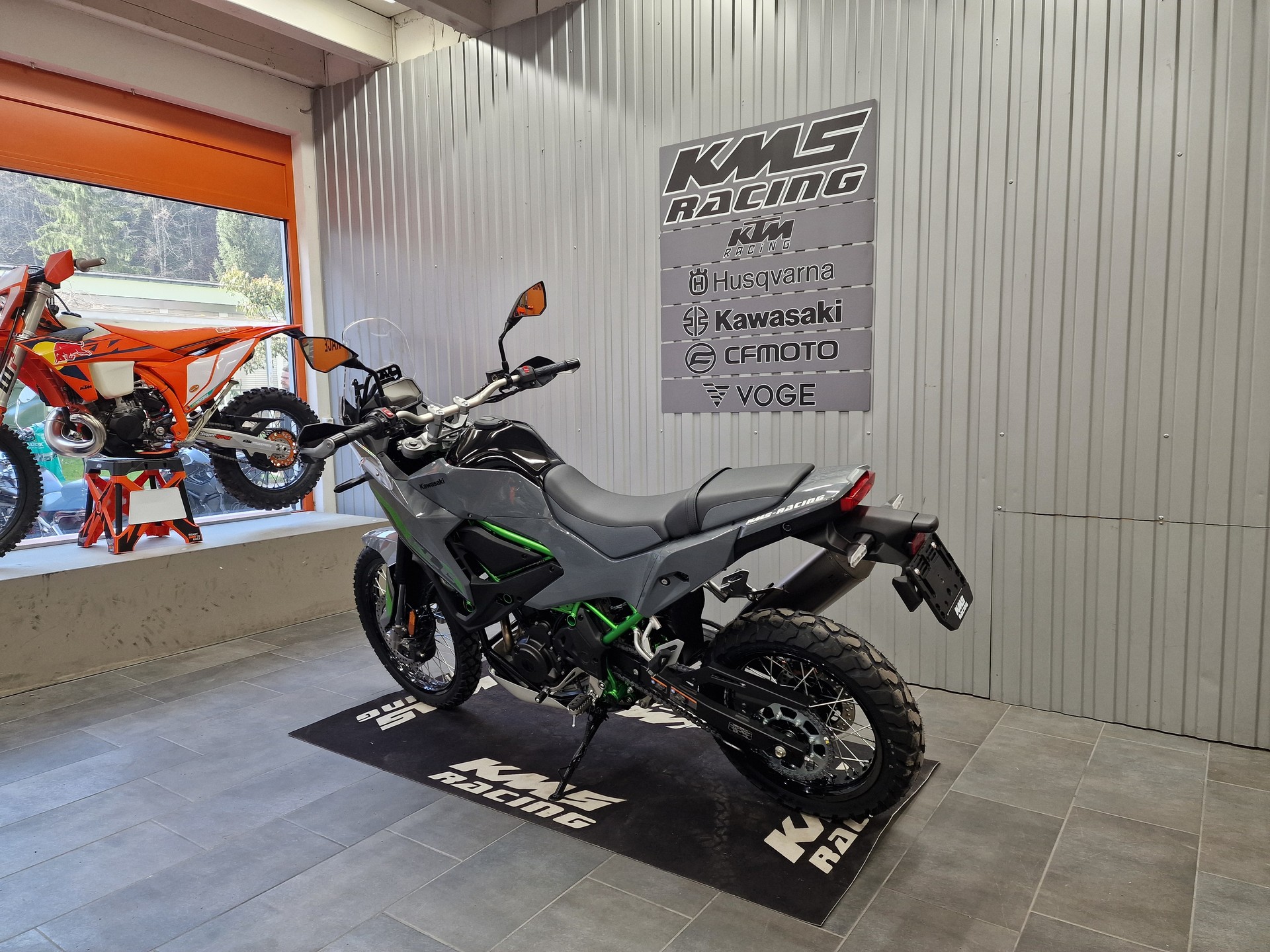 KAWASAKI KLE 500 SE-showroom-element-3
