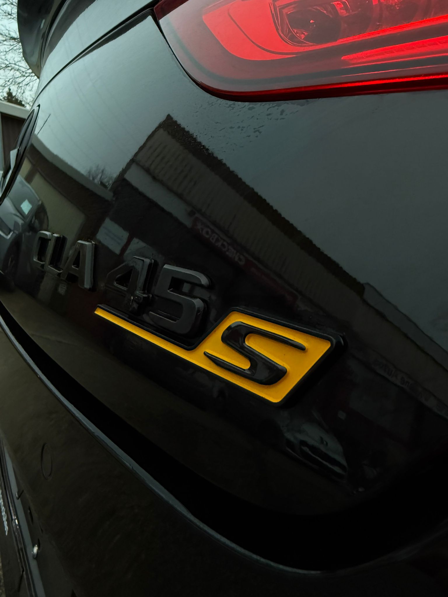 MERCEDES-BENZ CLA Shooting Brake 45 S AMG 4Matic+ 8G-DCT-image-10